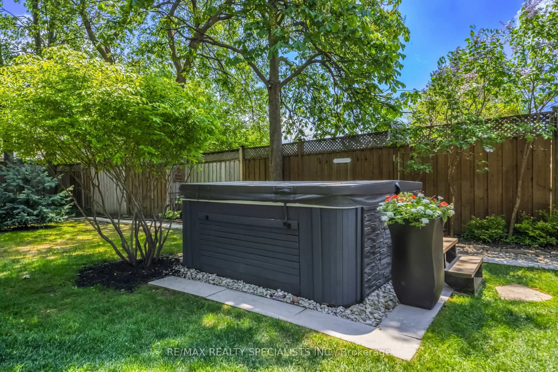 Photo 44 of 133 Eldomar Avenue, Brampton, Brampton East — HOMEH