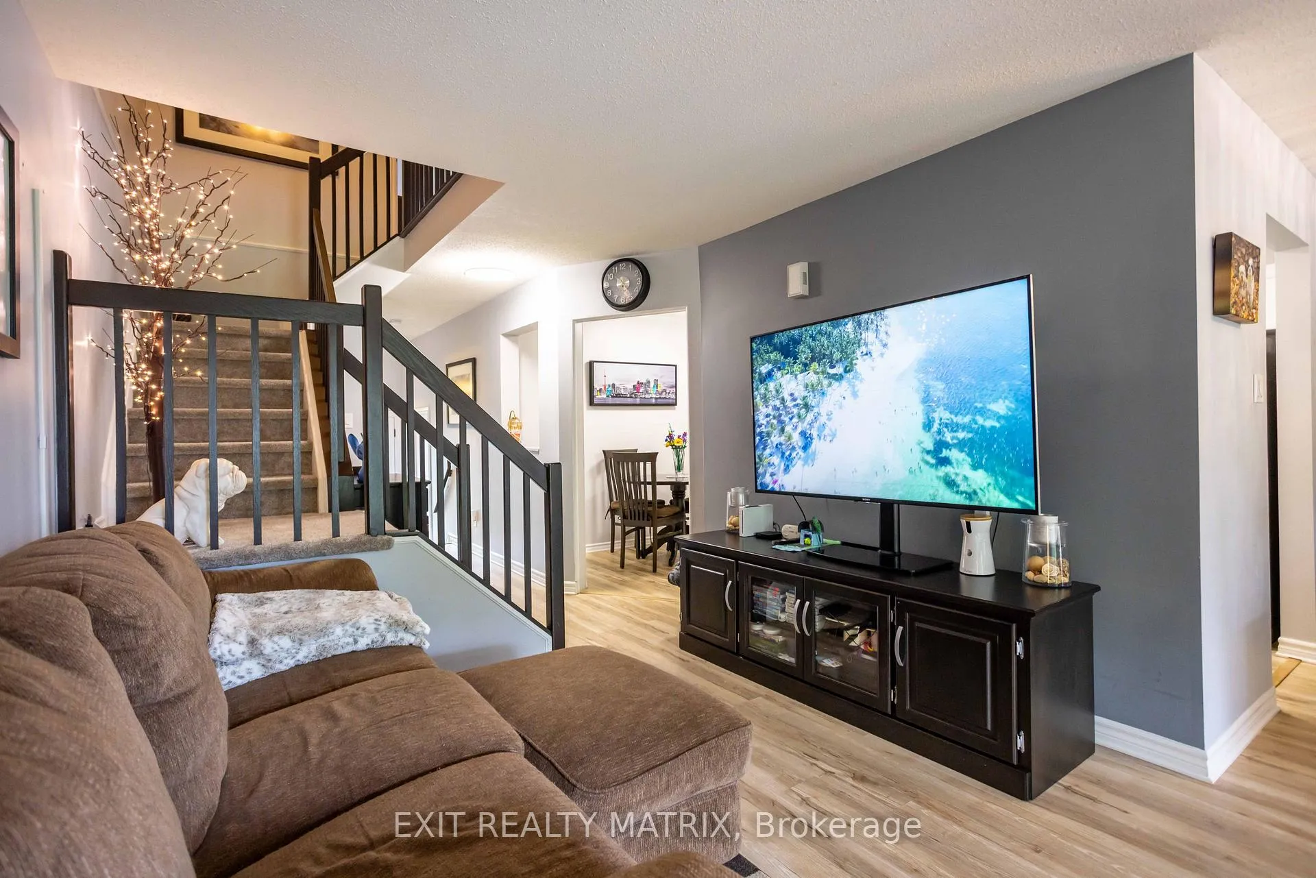 Photo 8 of 1523 Briarfield Crescent, Ottawa, Fallingbrook/Ridgemount — HOMEH