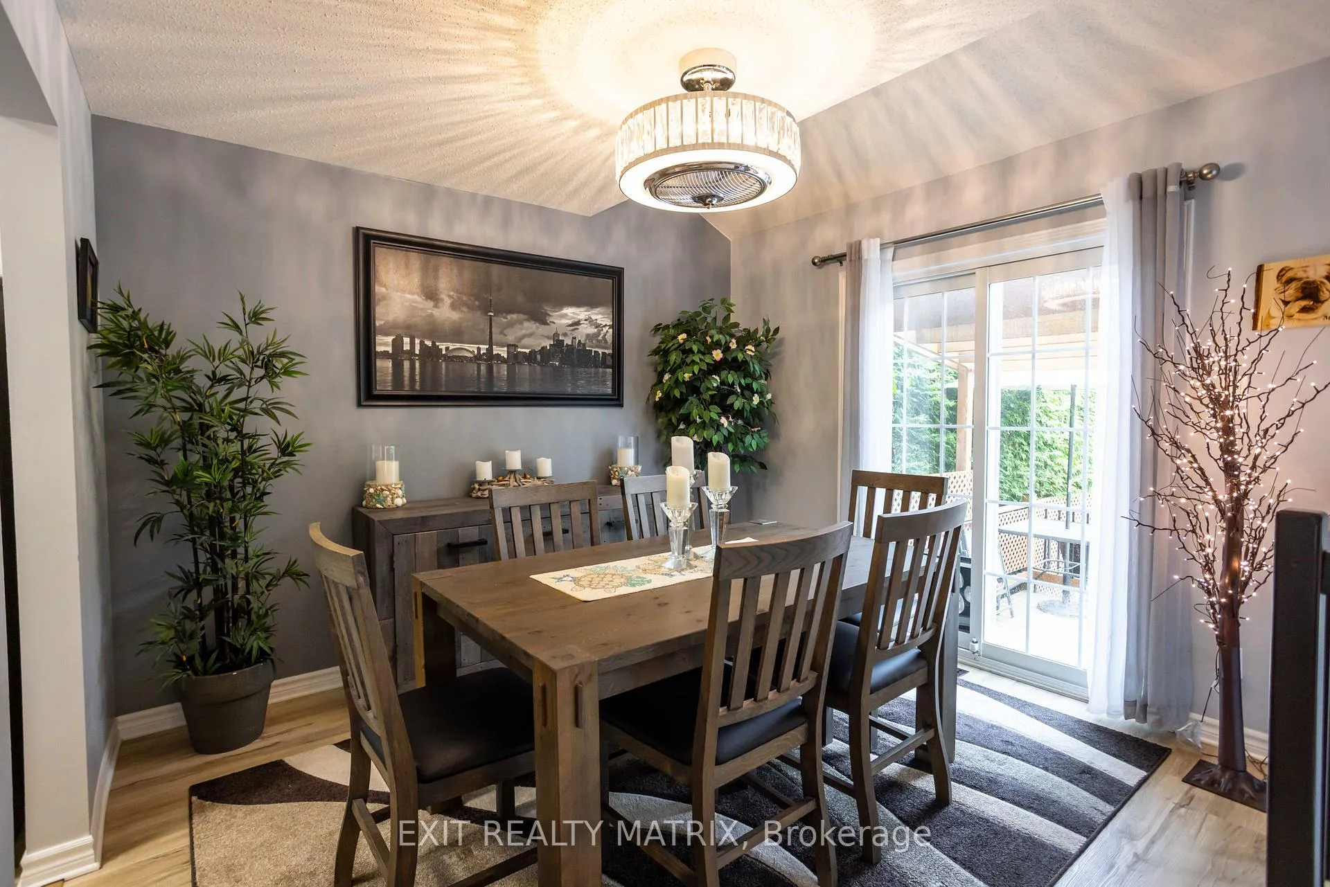 Photo 9 of 1523 Briarfield Crescent, Ottawa, Fallingbrook/Ridgemount — HOMEH