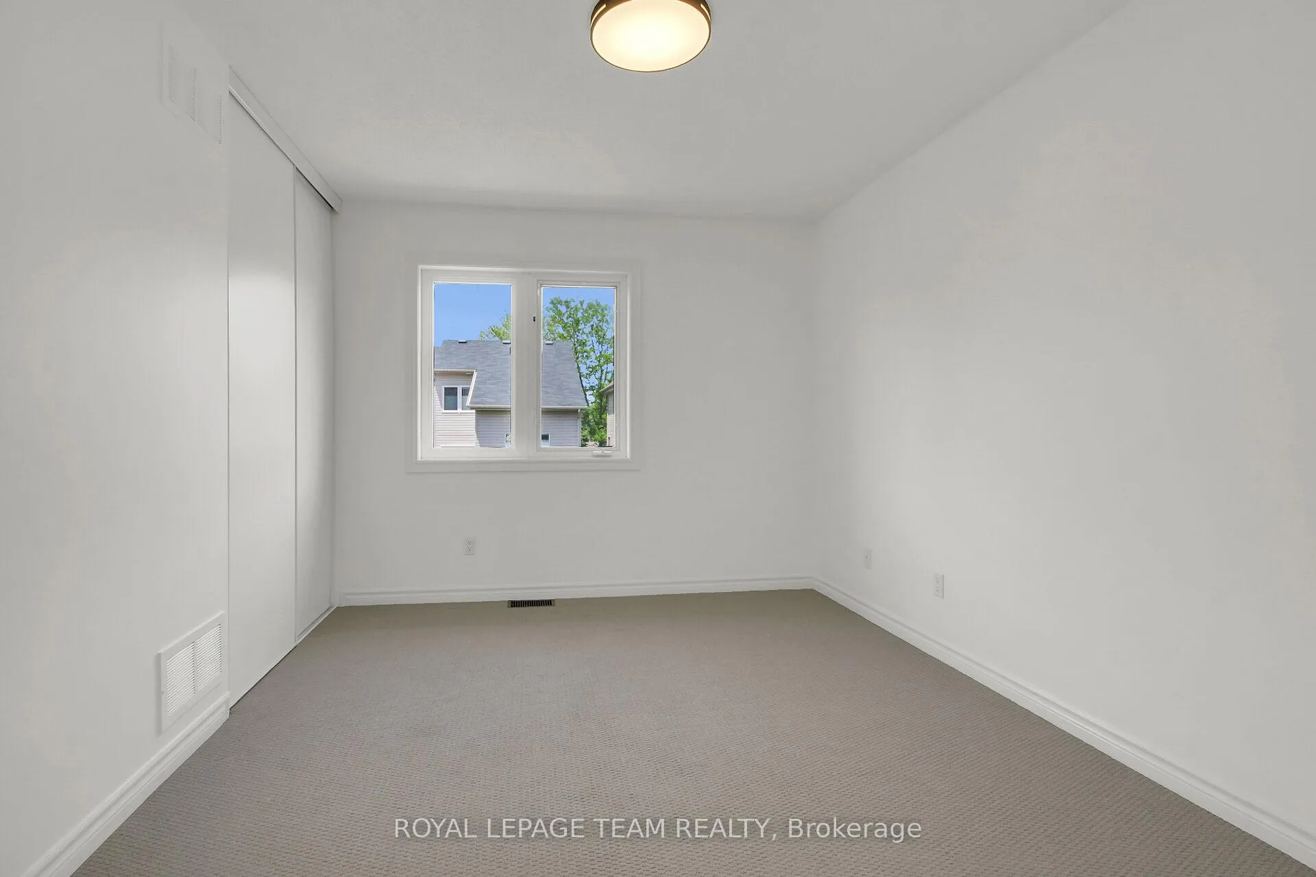 Photo 22 of 190 Saddlesmith Circle, Ottawa, Kanata - Emerald Meadows/Trailwest — HOMEH