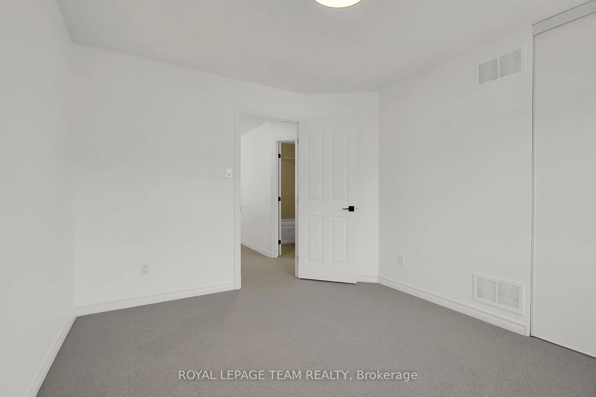 Photo 23 of 190 Saddlesmith Circle, Ottawa, Kanata - Emerald Meadows/Trailwest — HOMEH