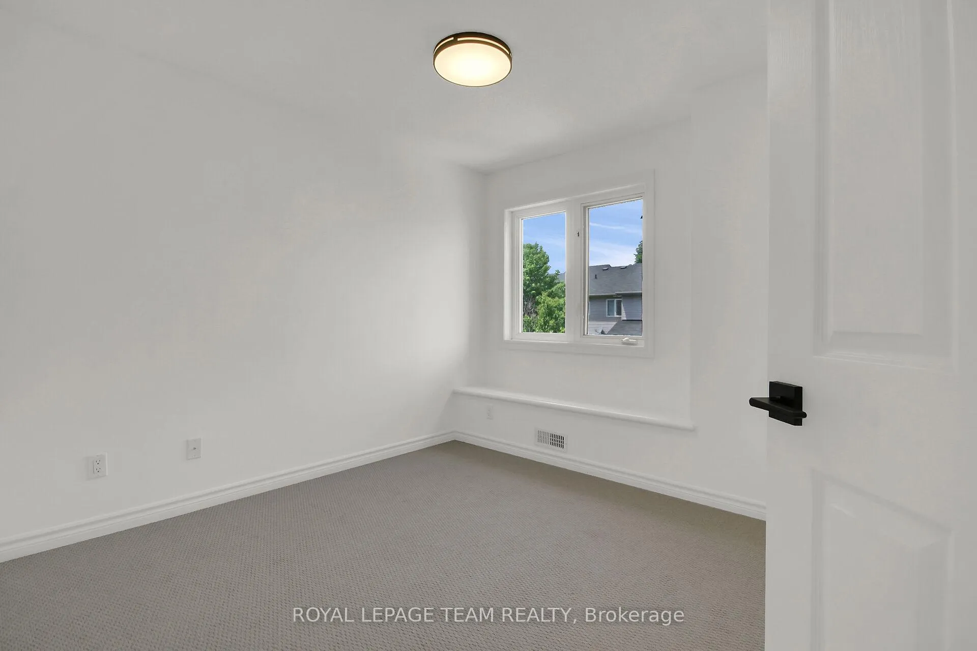 Photo 24 of 190 Saddlesmith Circle, Ottawa, Kanata - Emerald Meadows/Trailwest — HOMEH