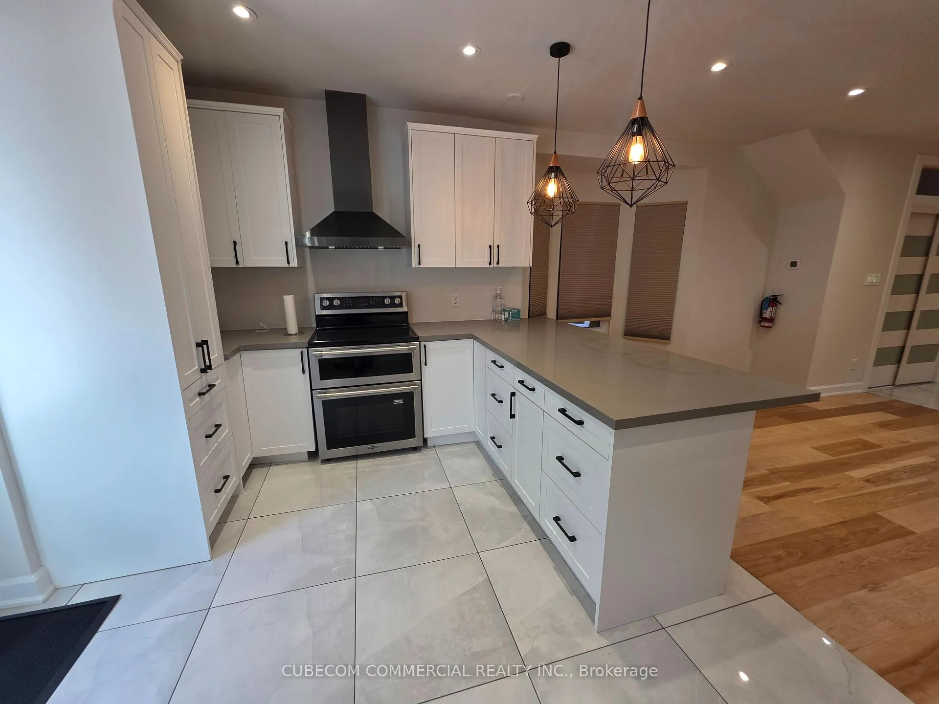 Photo 8 of 647 Logan Avenue, Toronto, North Riverdale — HOMEH