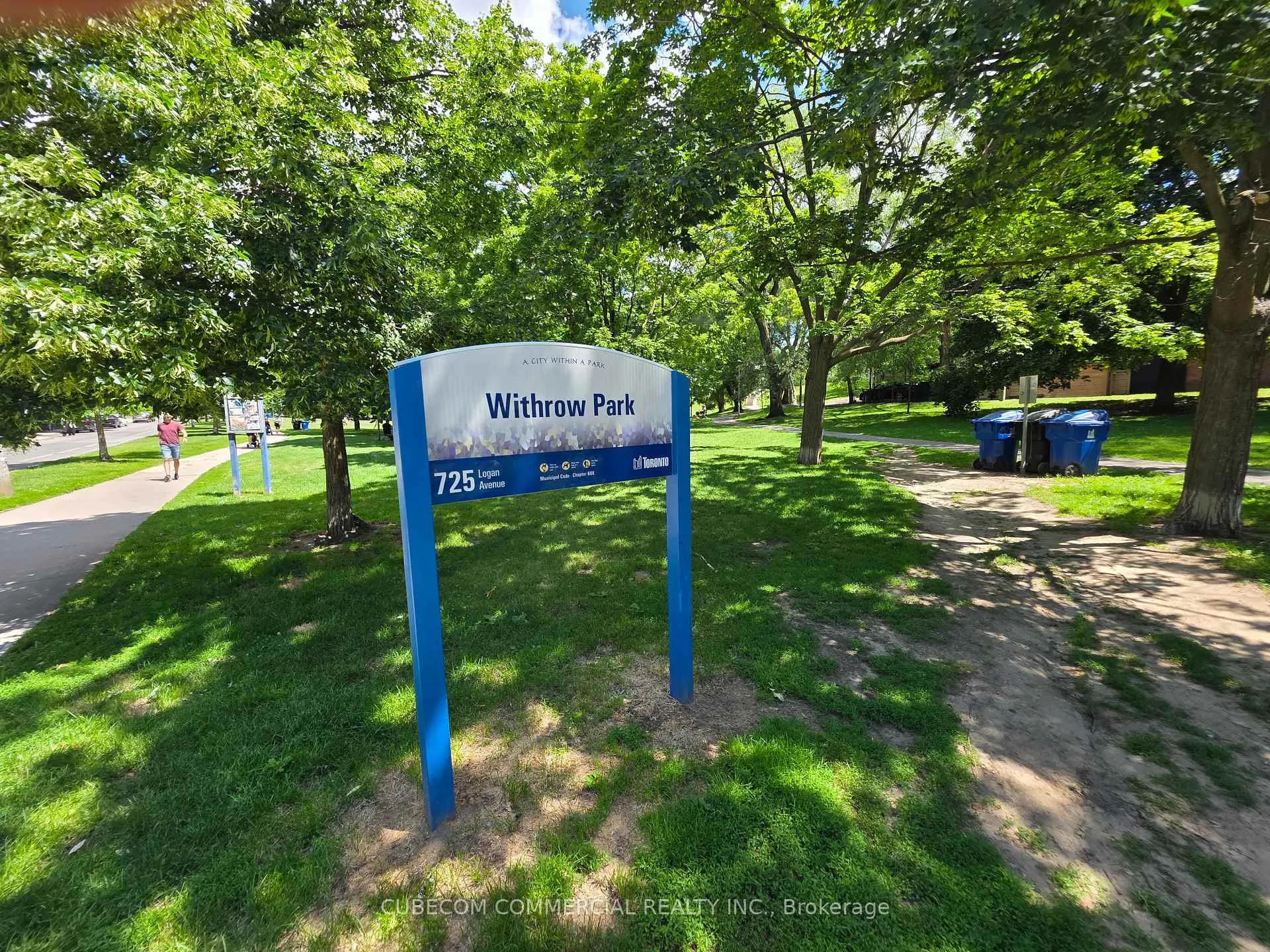 Photo 23 of 647 Logan Avenue, Toronto, North Riverdale — HOMEH