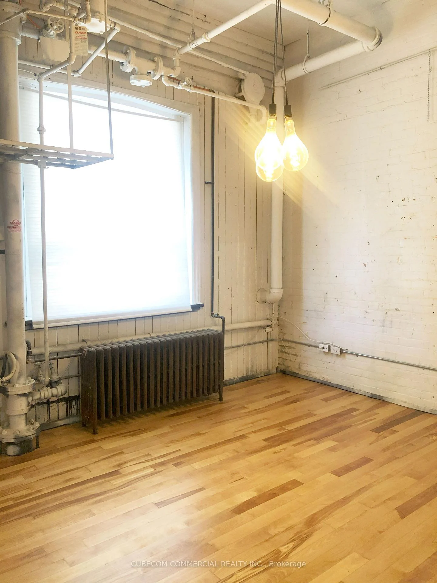 Photo 31 of 647 Logan Avenue, Toronto, North Riverdale — HOMEH