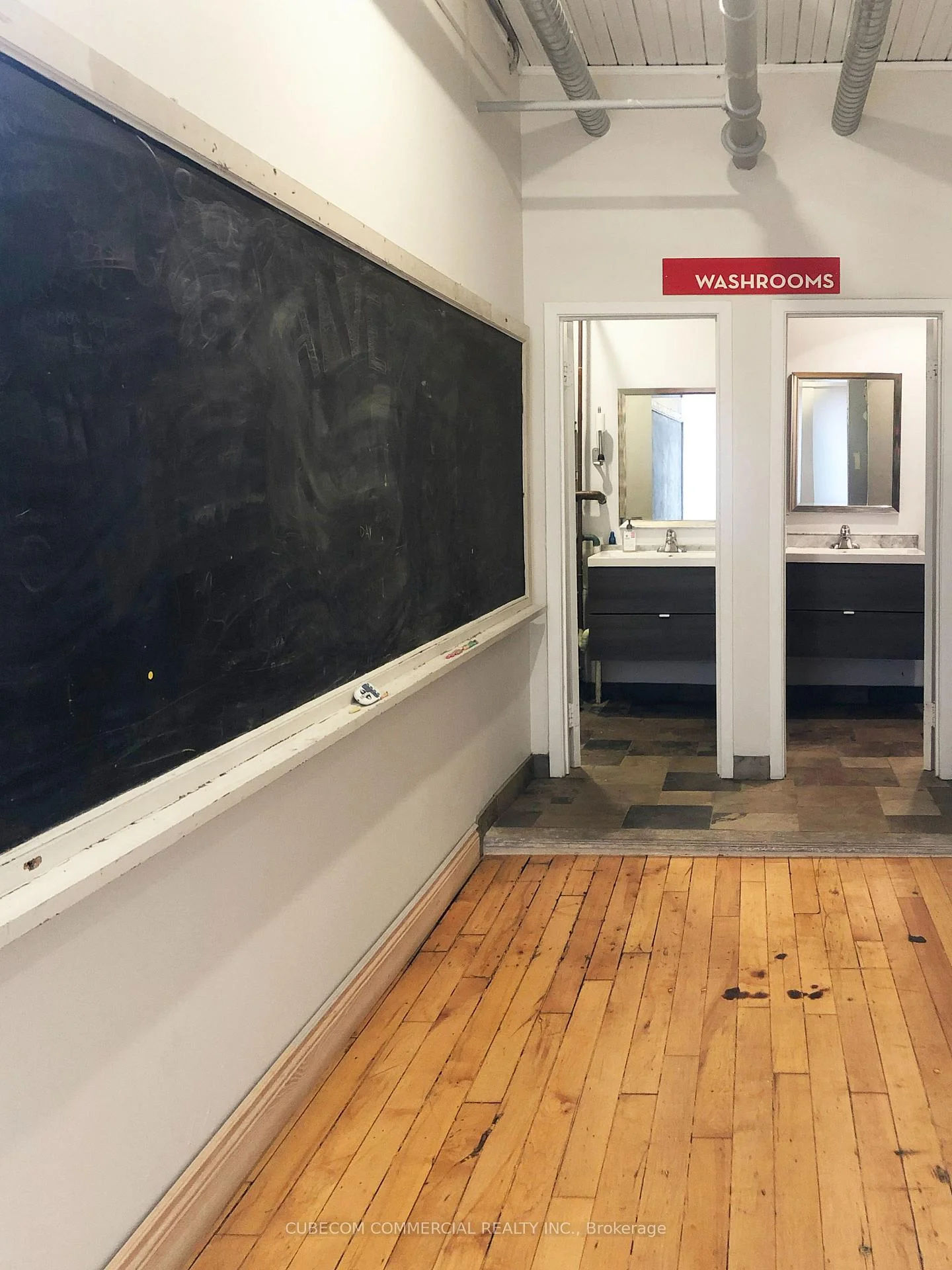 Photo 37 of 647 Logan Avenue, Toronto, North Riverdale — HOMEH