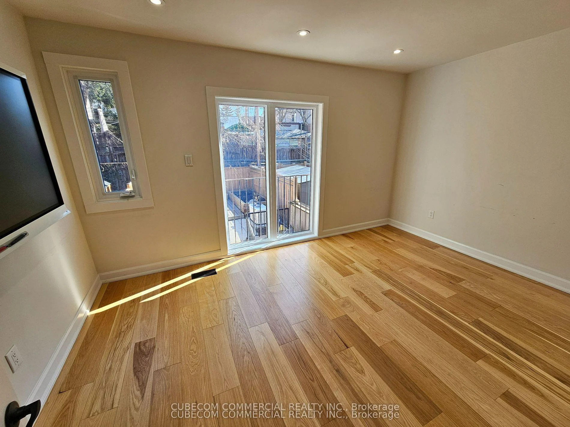 Photo 46 of 647 Logan Avenue, Toronto, North Riverdale — HOMEH