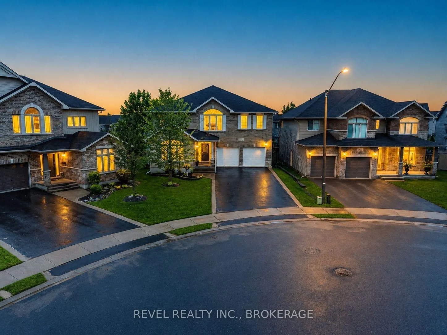 Photo 2 of 1557 Providence Crescent, Kingston, City Northwest — HOMEH