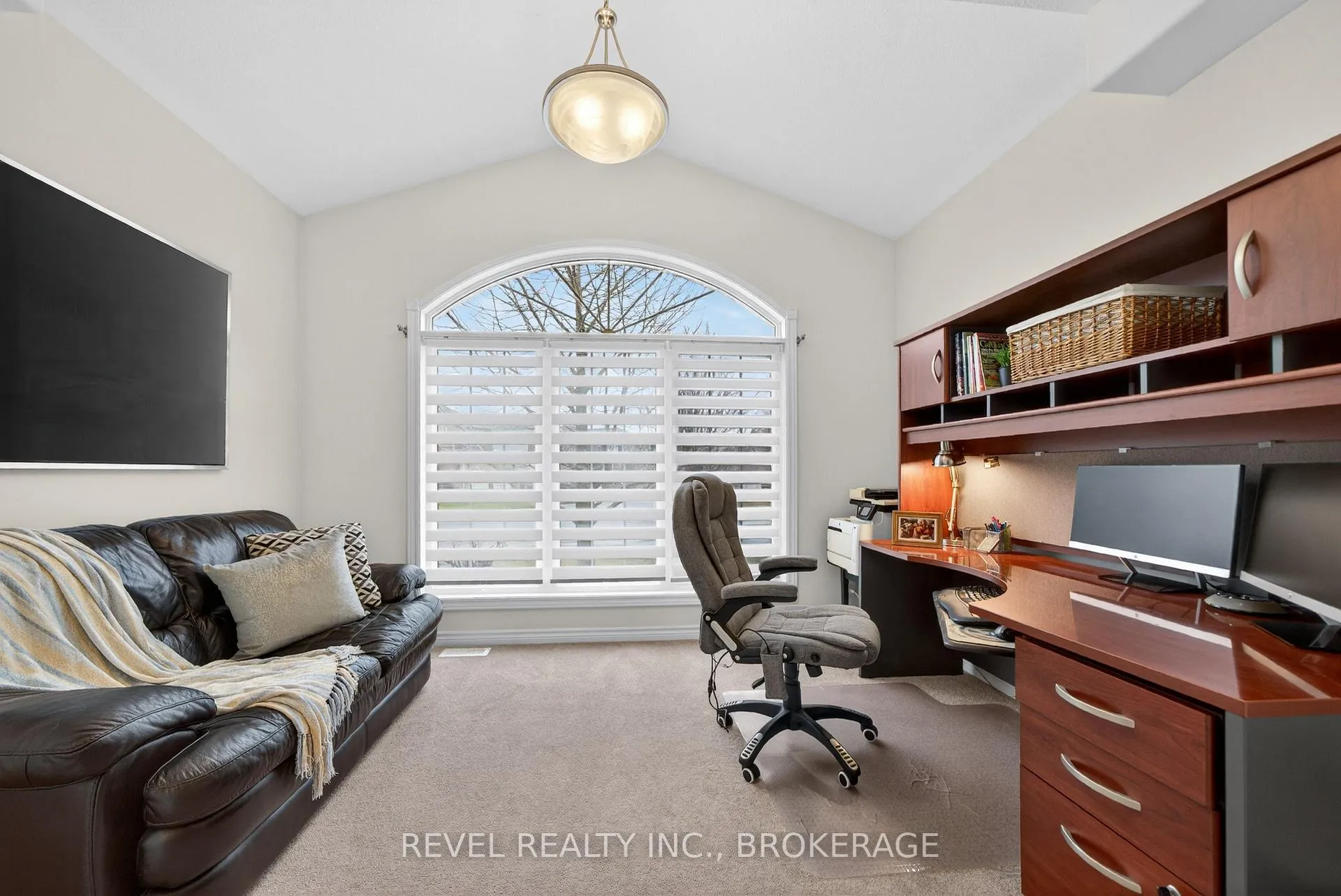 Photo 18 of 1557 Providence Crescent, Kingston, City Northwest — HOMEH