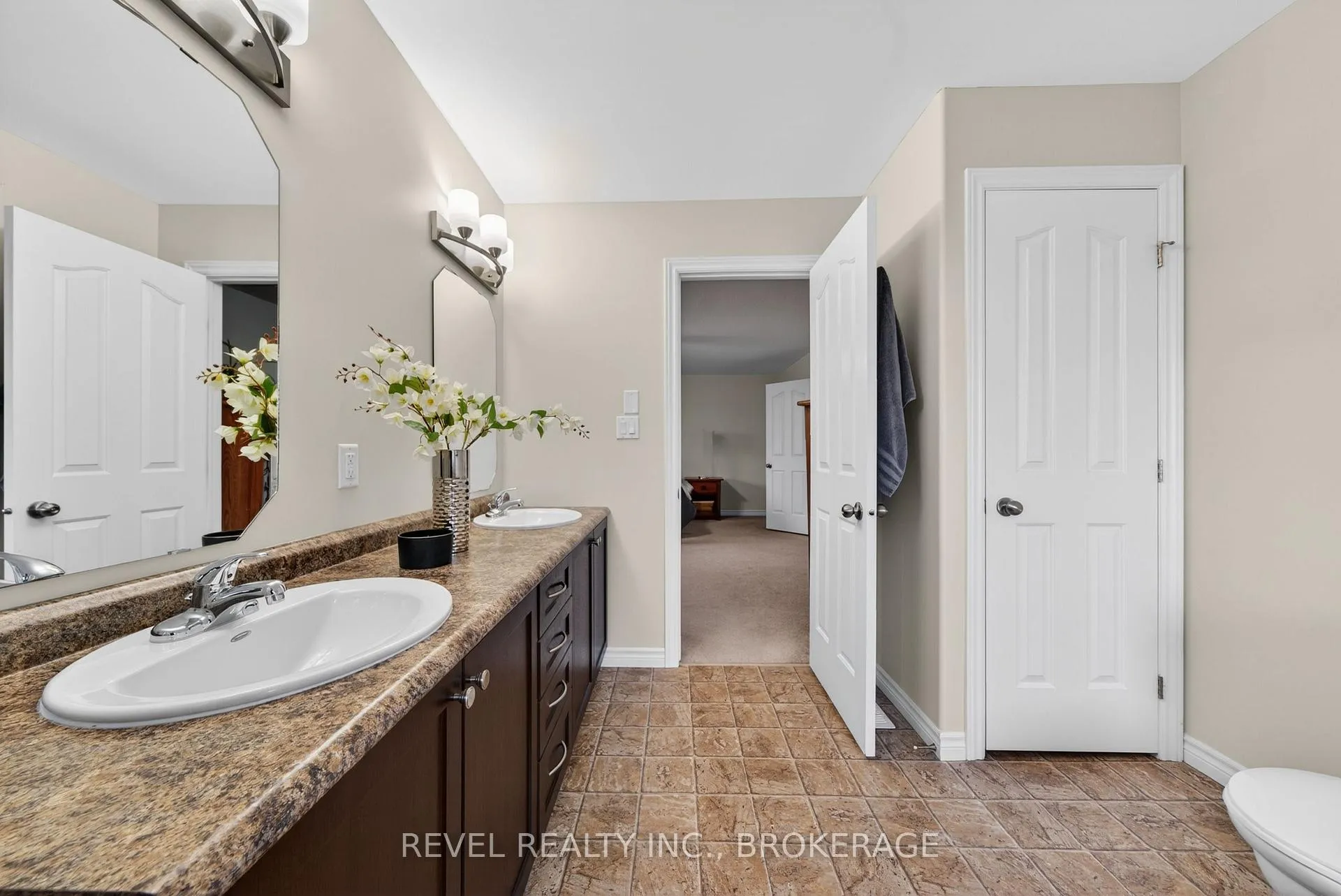 Photo 27 of 1557 Providence Crescent, Kingston, City Northwest — HOMEH