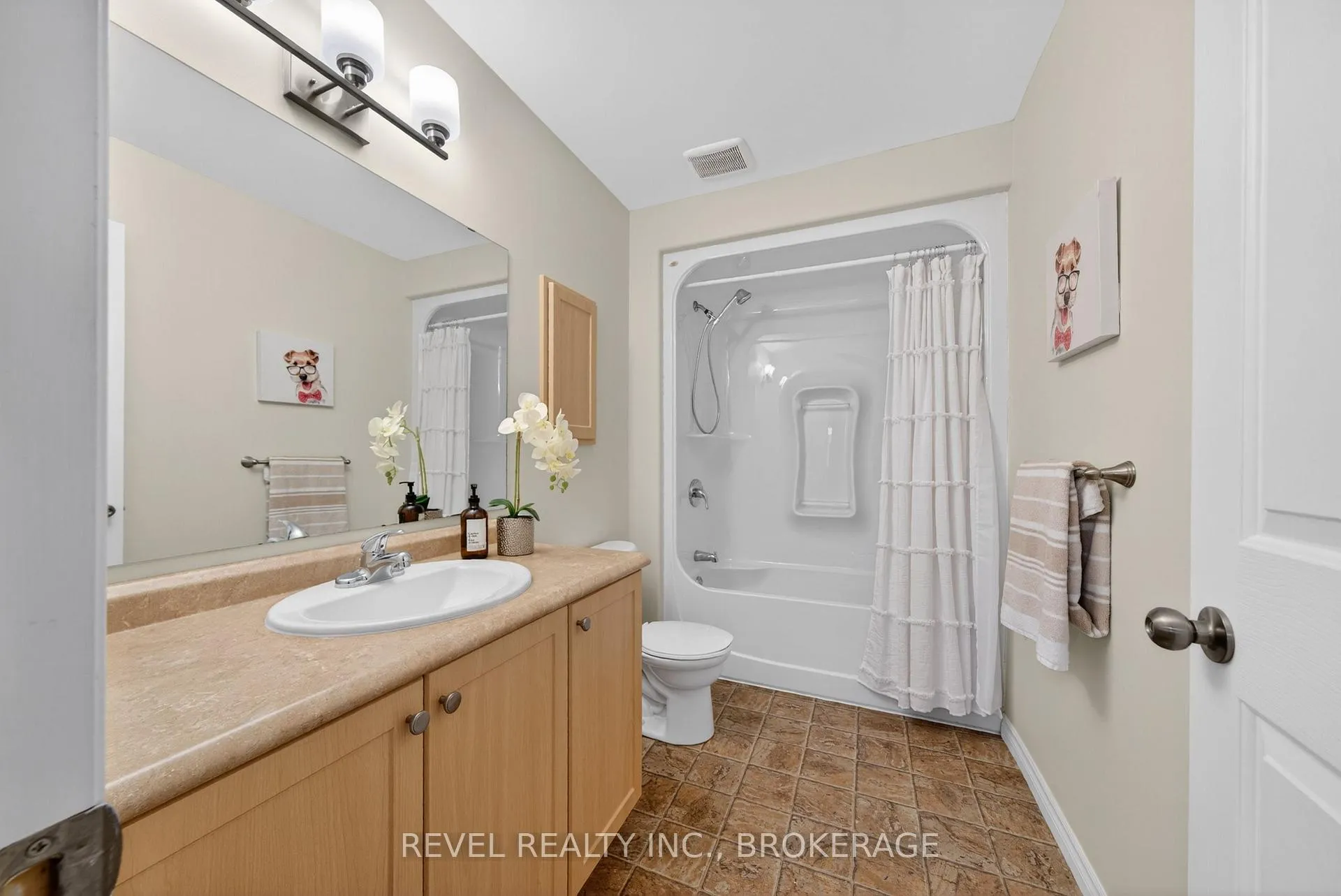 Photo 30 of 1557 Providence Crescent, Kingston, City Northwest — HOMEH
