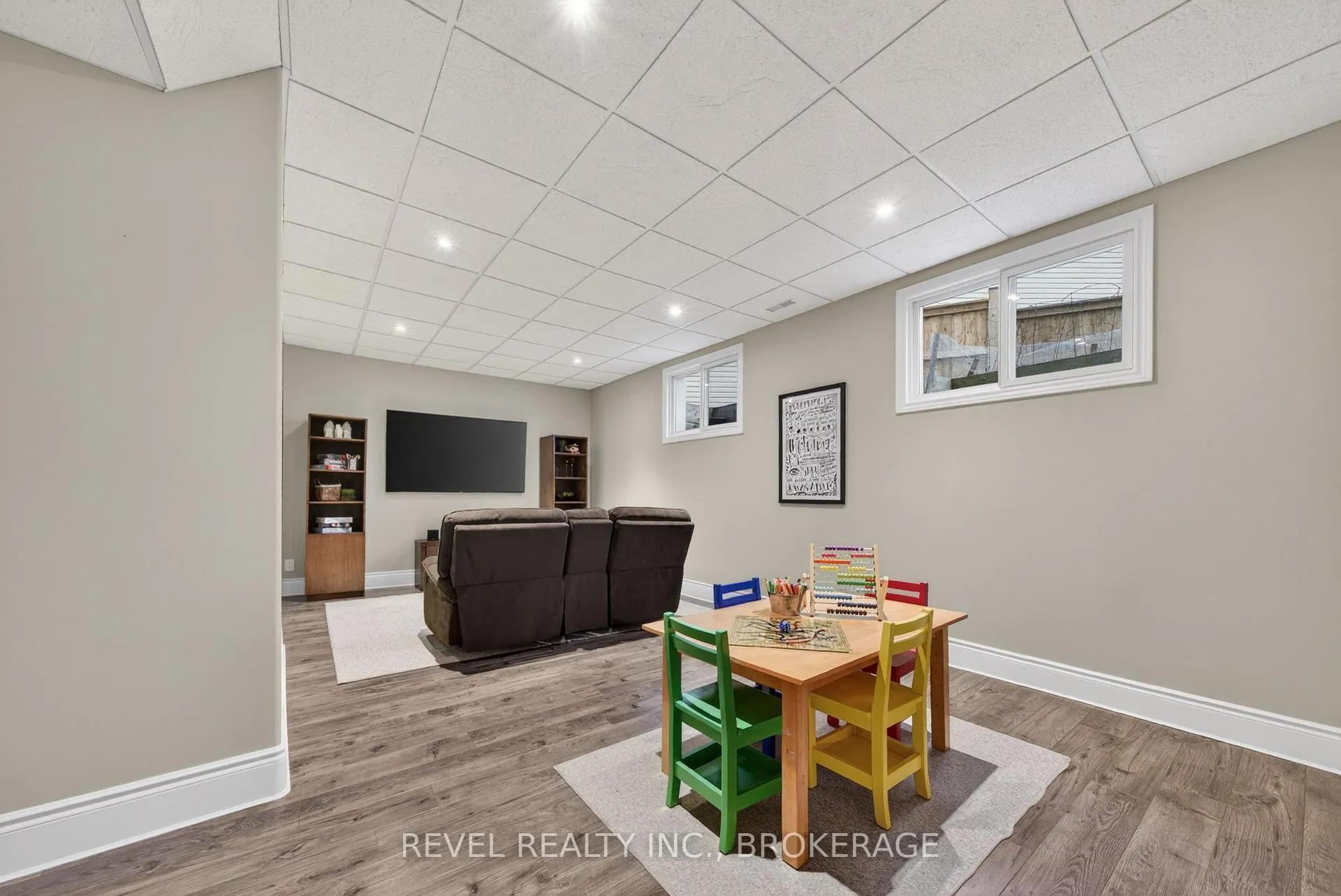 Photo 34 of 1557 Providence Crescent, Kingston, City Northwest — HOMEH