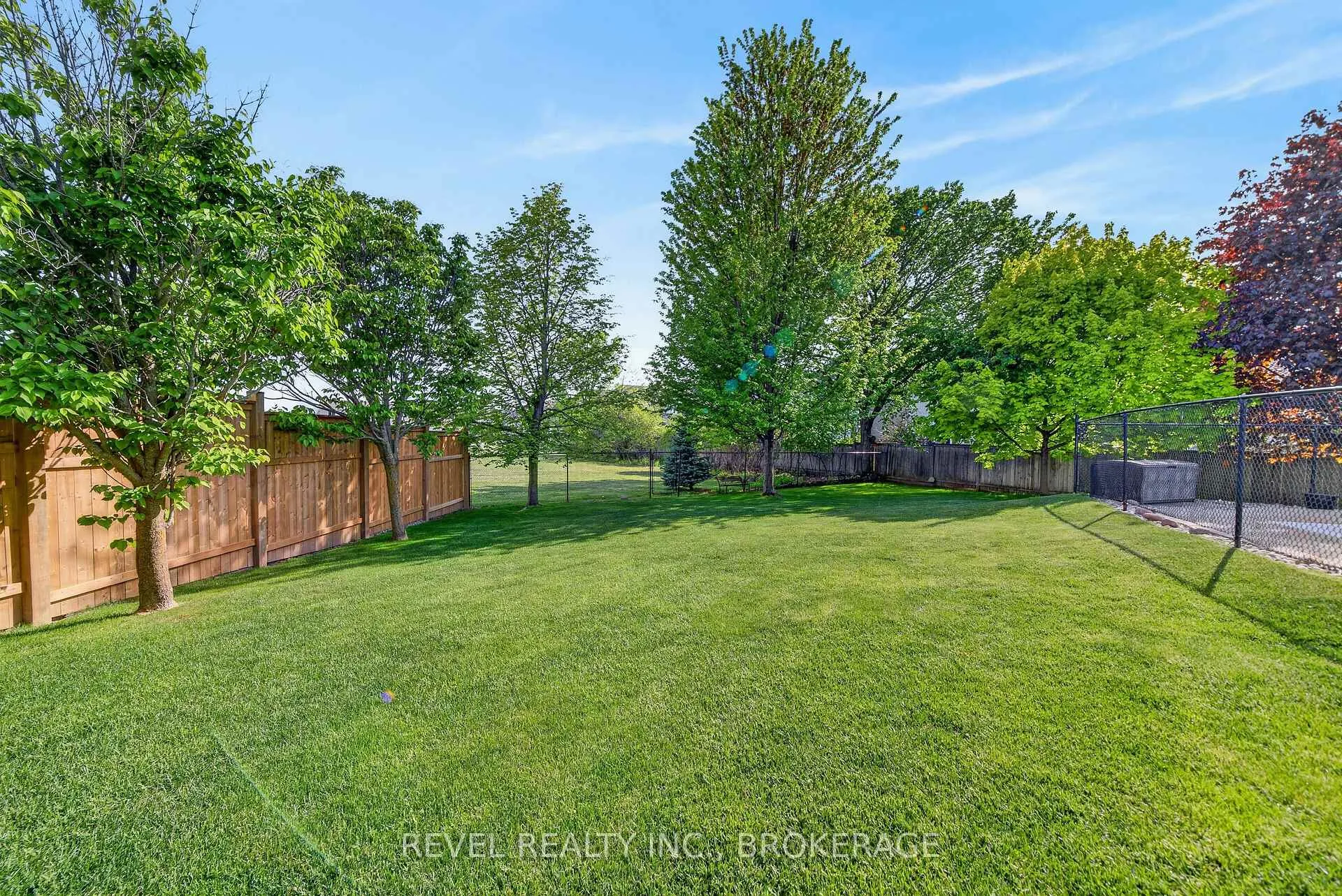 Photo 48 of 1557 Providence Crescent, Kingston, City Northwest — HOMEH