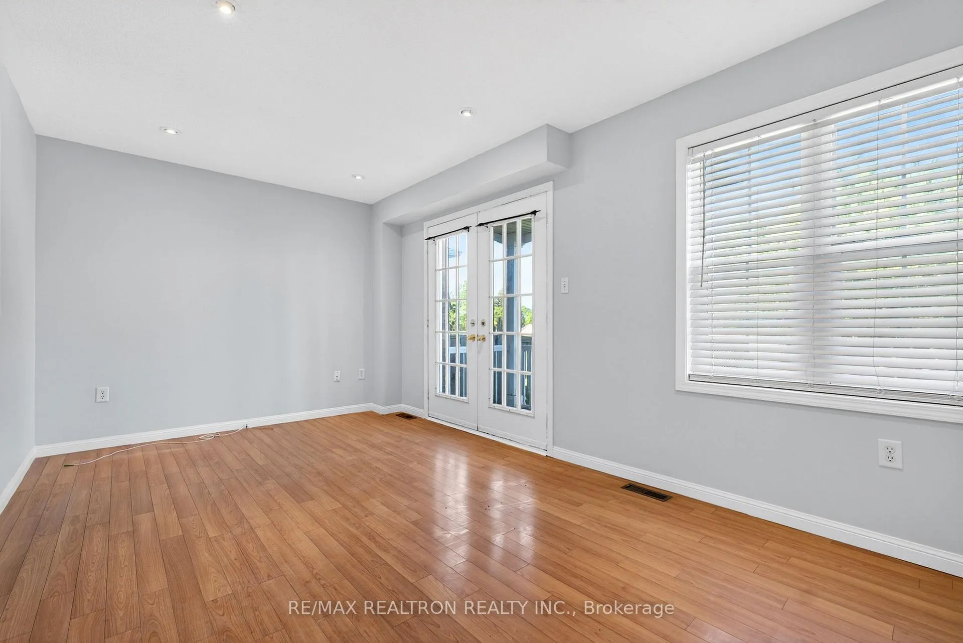 Photo 7 of 8 Toscana Drive, Whitby, Taunton North — HOMEH
