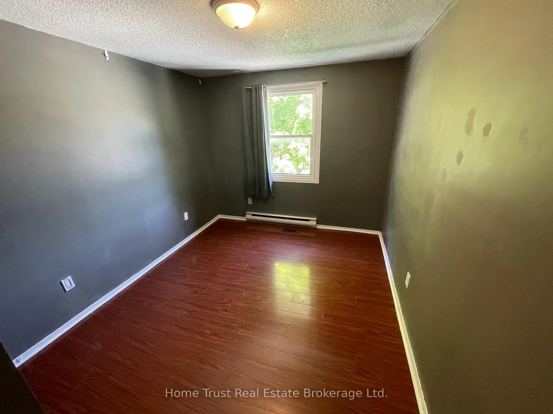 Photo 12 of 699 Scottsdale Drive, Guelph, Kortright West — HOMEH