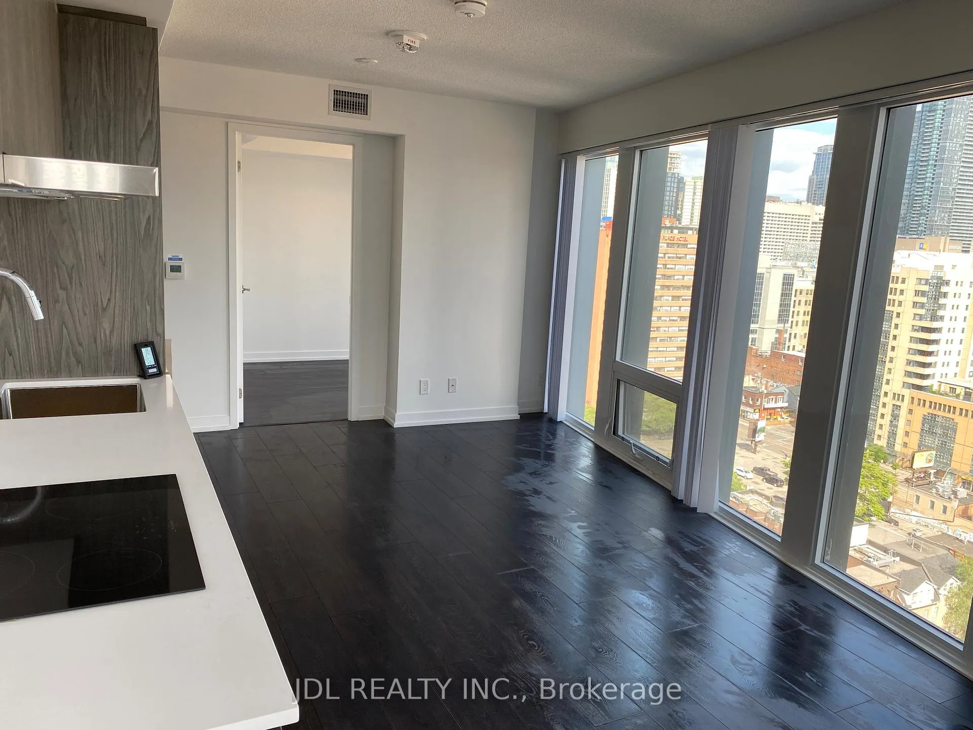 Photo 5 of Unit 2011, 60 Shuter Street, Toronto, Church-Yonge Corridor — HOMEH
