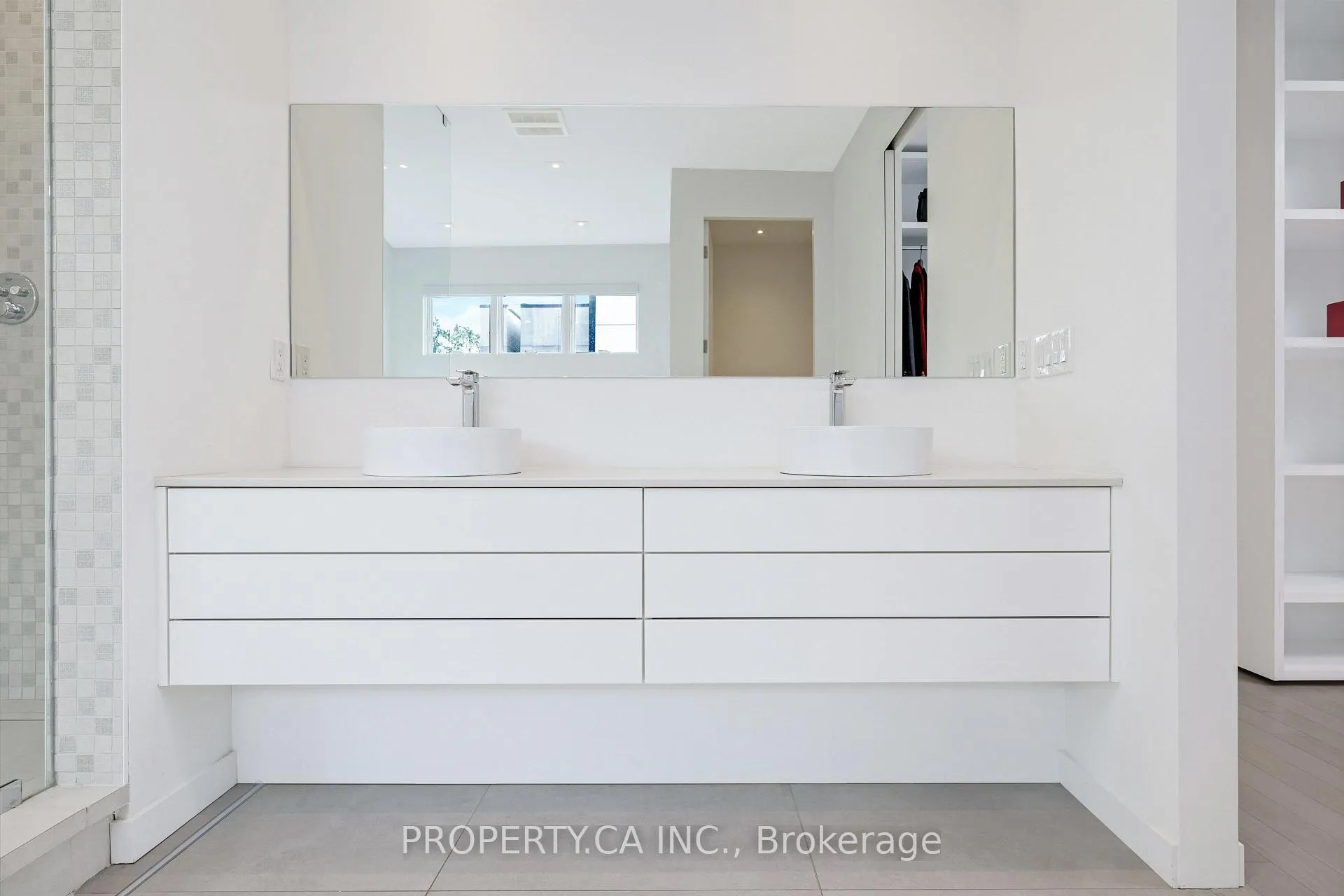 Photo 15 of 14 Belvedere Drive, Oakville, Southwest — HOMEH
