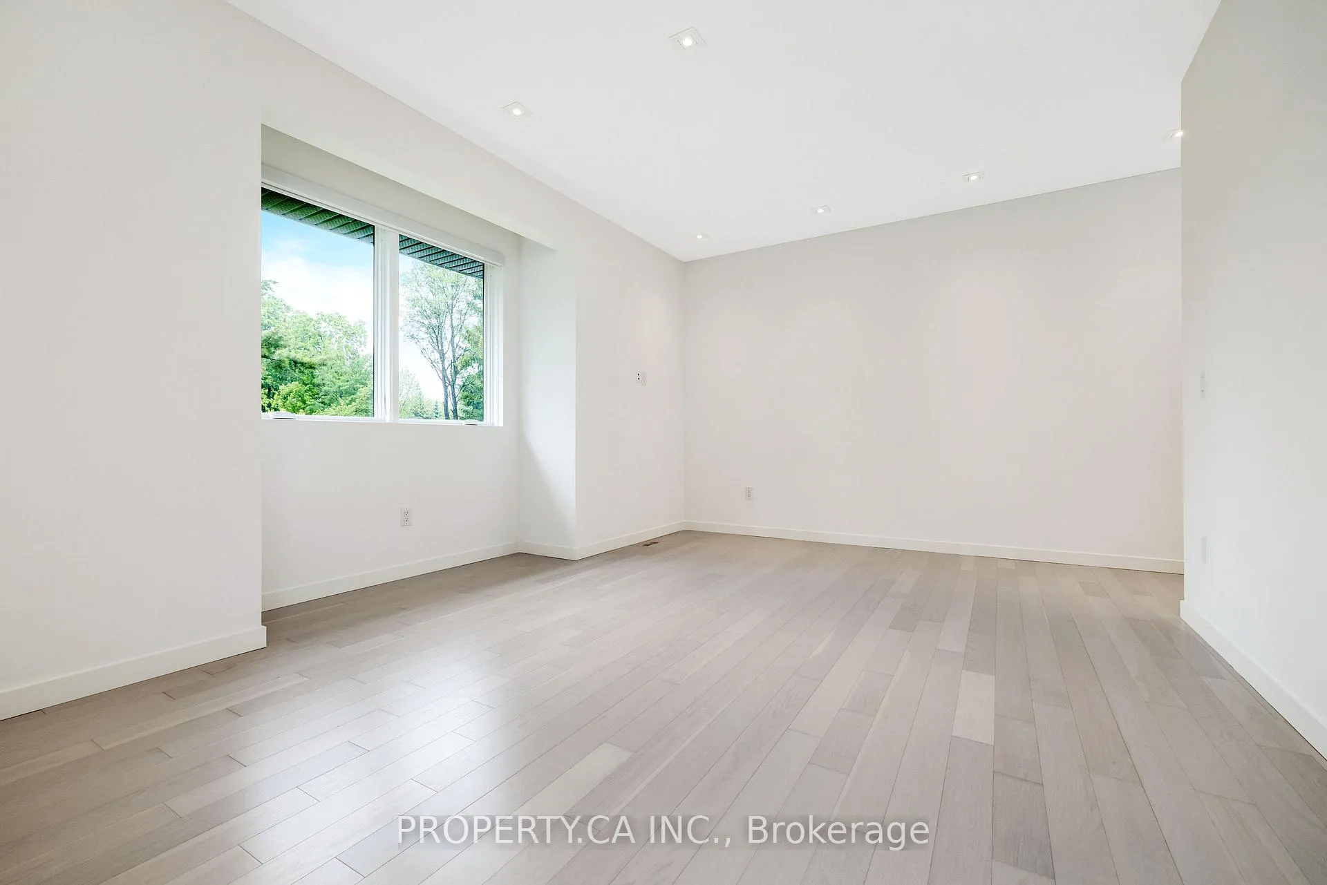 Photo 20 of 14 Belvedere Drive, Oakville, Southwest — HOMEH