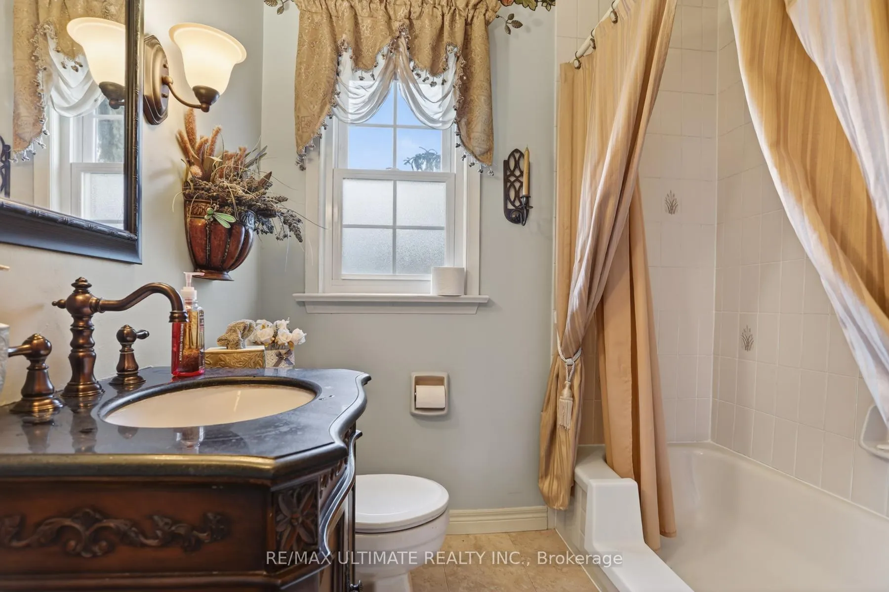 Photo 14 of 20 Corinne Crescent, Scarborough, Ionview — HOMEH