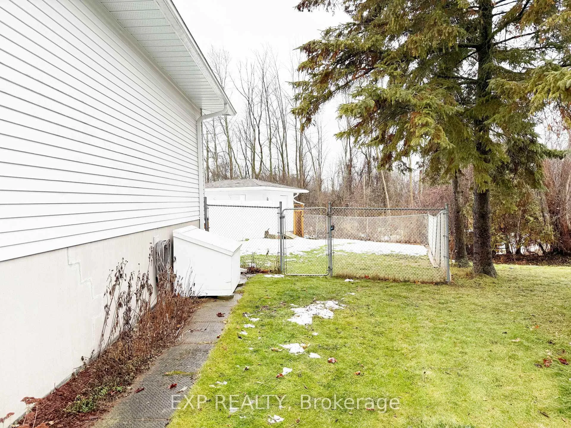 Photo 2 of 14 Dixie Place, Belleville, Belleville Ward — HOMEH