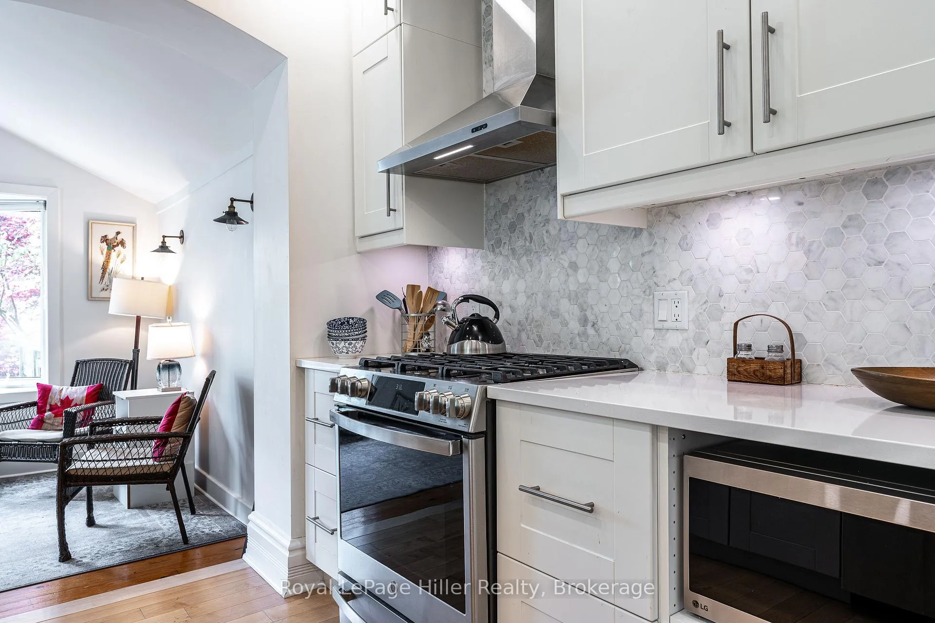 Photo 21 of 71 Douglas Street, Stratford — HOMEH