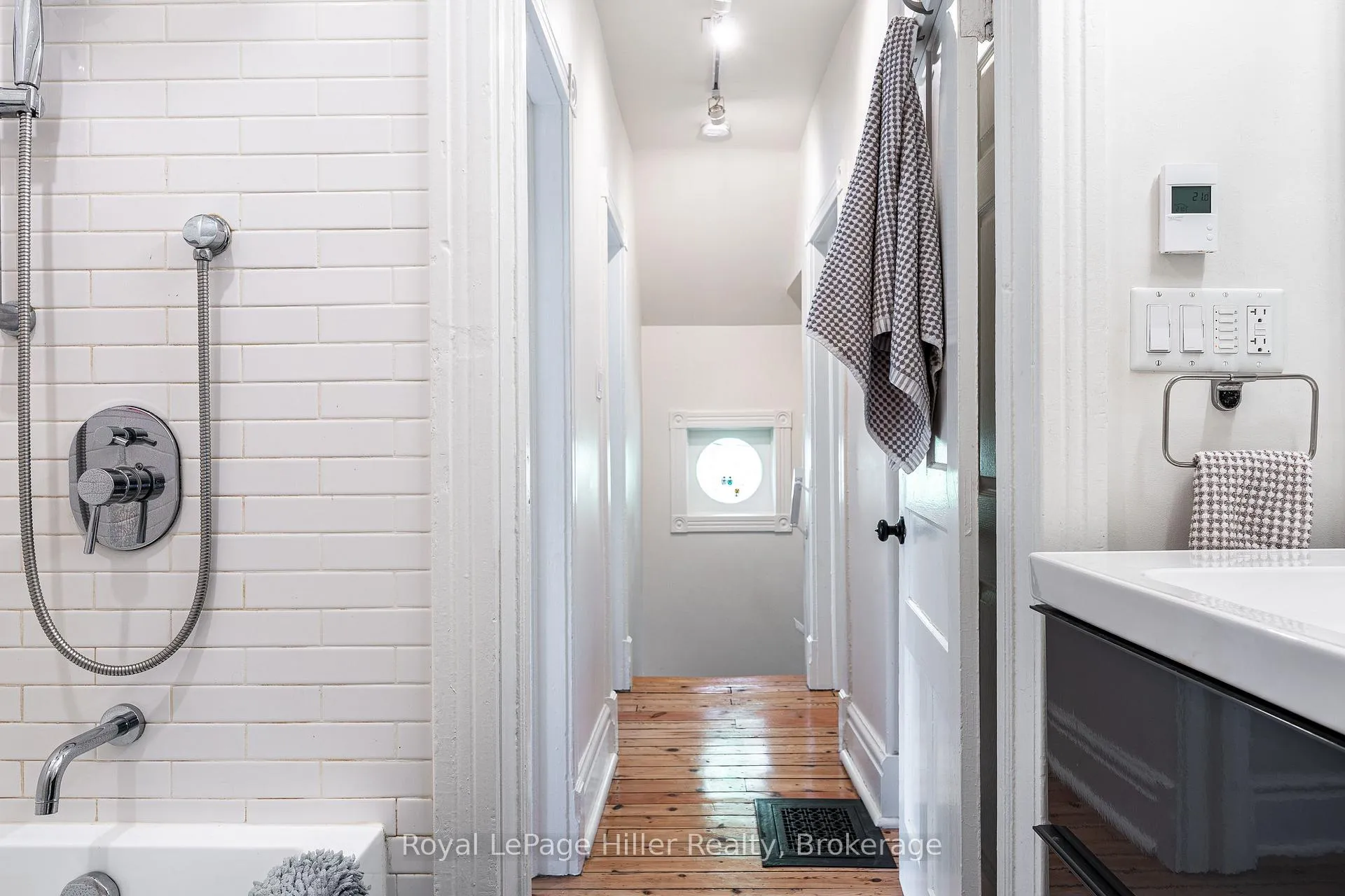 Photo 34 of 71 Douglas Street, Stratford — HOMEH