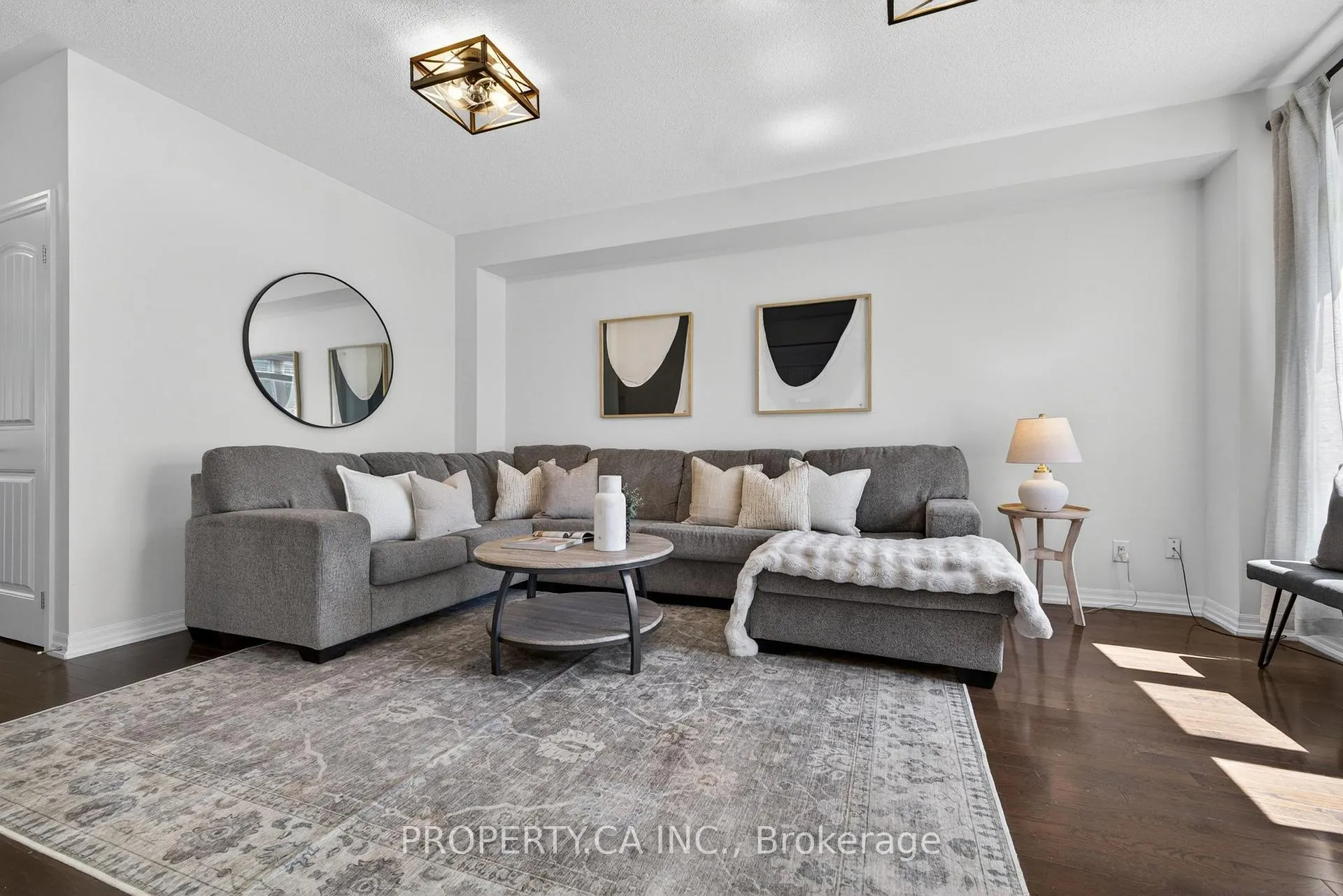 Photo 11 of 101 Aird Court, Milton, Scott — HOMEH