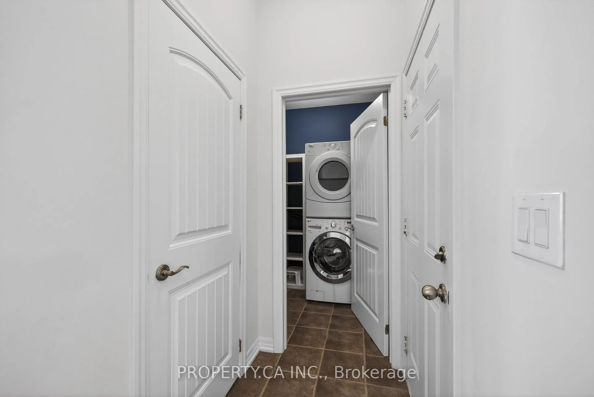 Photo 20 of 101 Aird Court, Milton, Scott — HOMEH