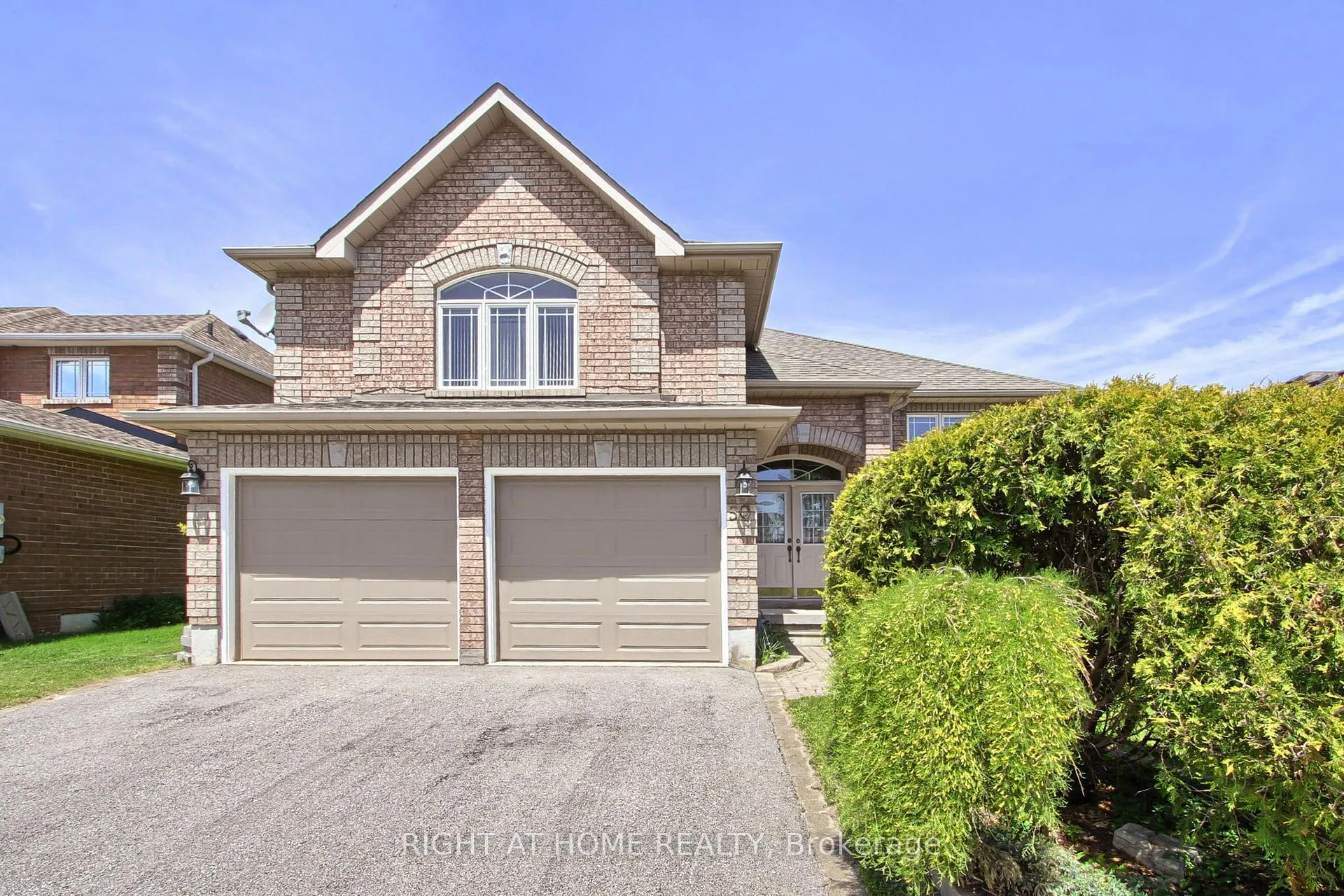 Photo 1 of 50 Dovedale Drive, Georgina, Keswick South — HOMEH