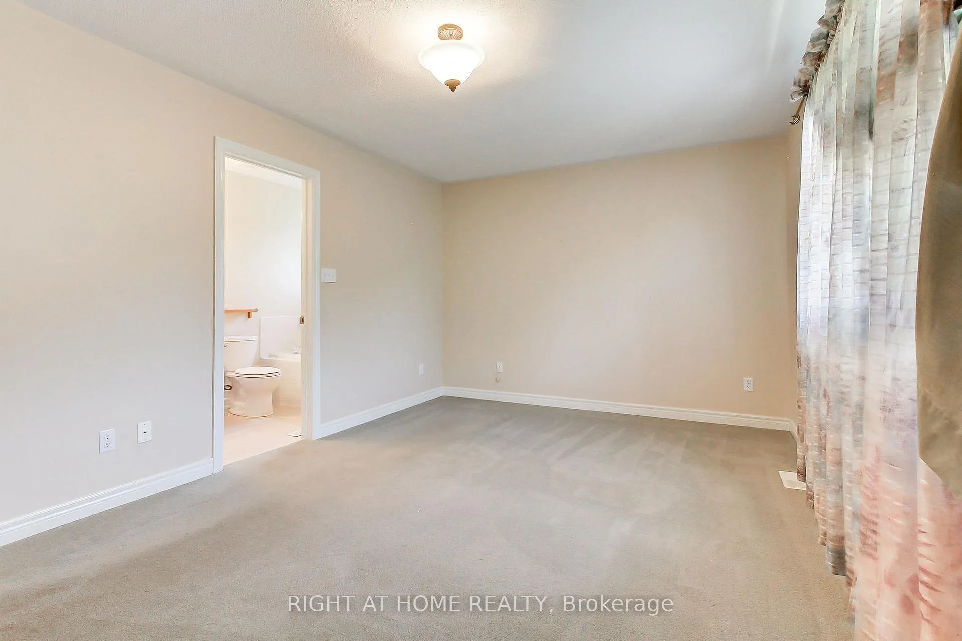 Photo 27 of 50 Dovedale Drive, Georgina, Keswick South — HOMEH