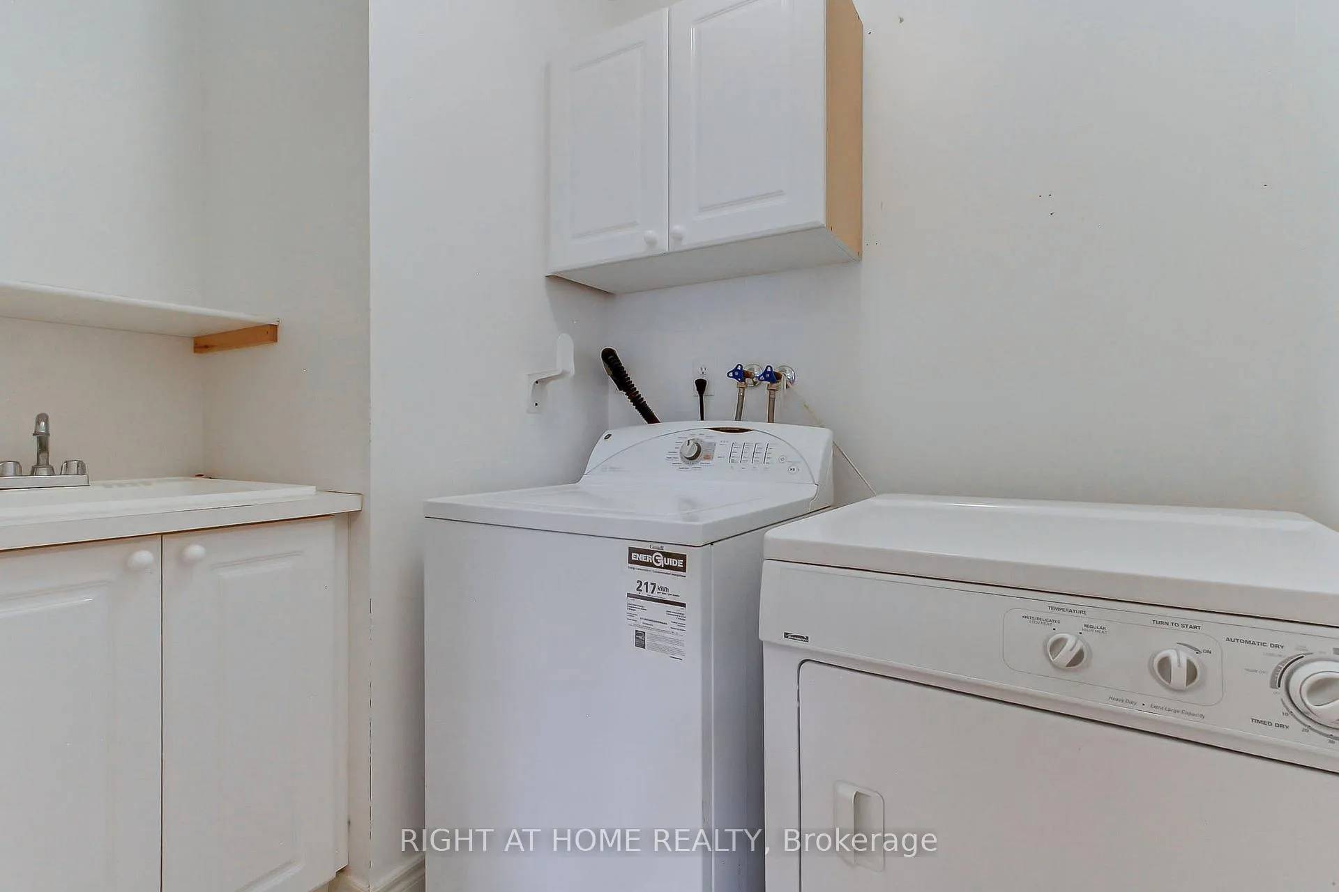 Photo 36 of 50 Dovedale Drive, Georgina, Keswick South — HOMEH