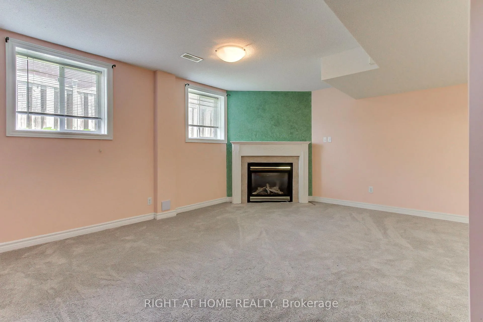 Photo 38 of 50 Dovedale Drive, Georgina, Keswick South — HOMEH