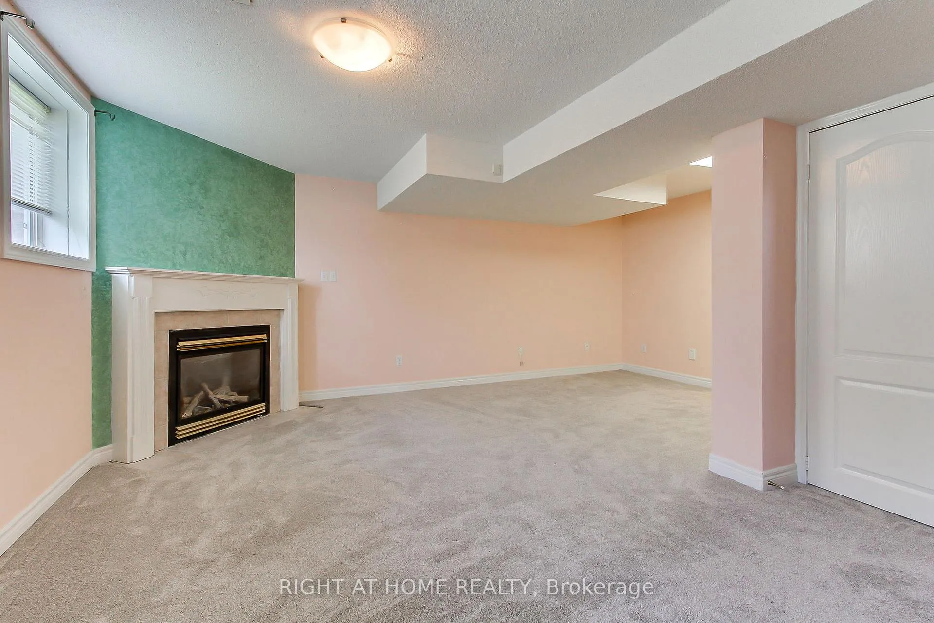 Photo 39 of 50 Dovedale Drive, Georgina, Keswick South — HOMEH