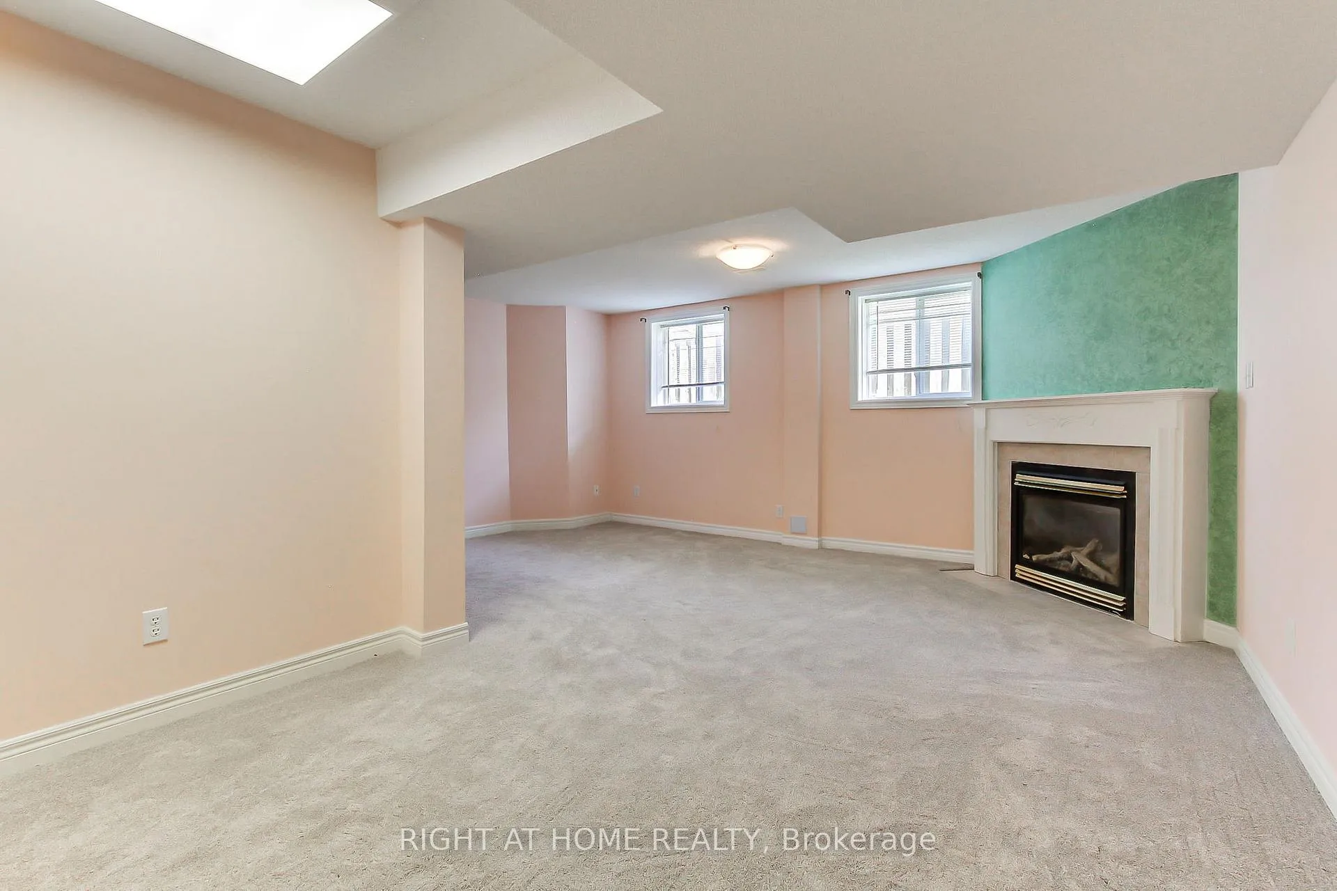 Photo 40 of 50 Dovedale Drive, Georgina, Keswick South — HOMEH