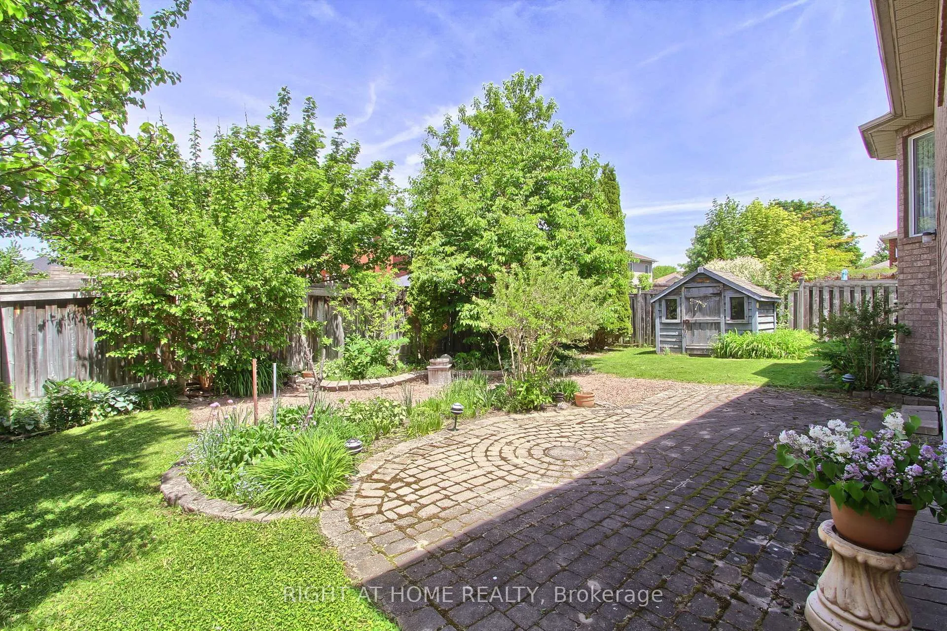 Photo 47 of 50 Dovedale Drive, Georgina, Keswick South — HOMEH