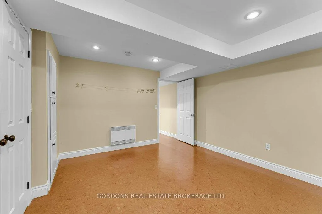 Photo 38 of 1 Buckingham Court, Kingston, Kingston East (Incl Barret Crt) — HOMEH