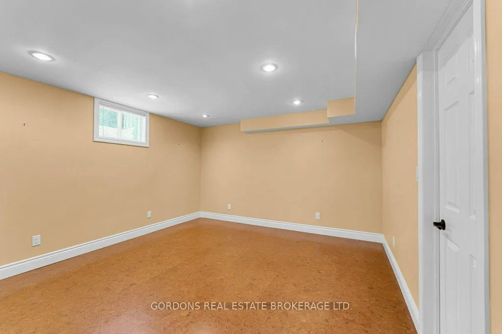 Photo 39 of 1 Buckingham Court, Kingston, Kingston East (Incl Barret Crt) — HOMEH