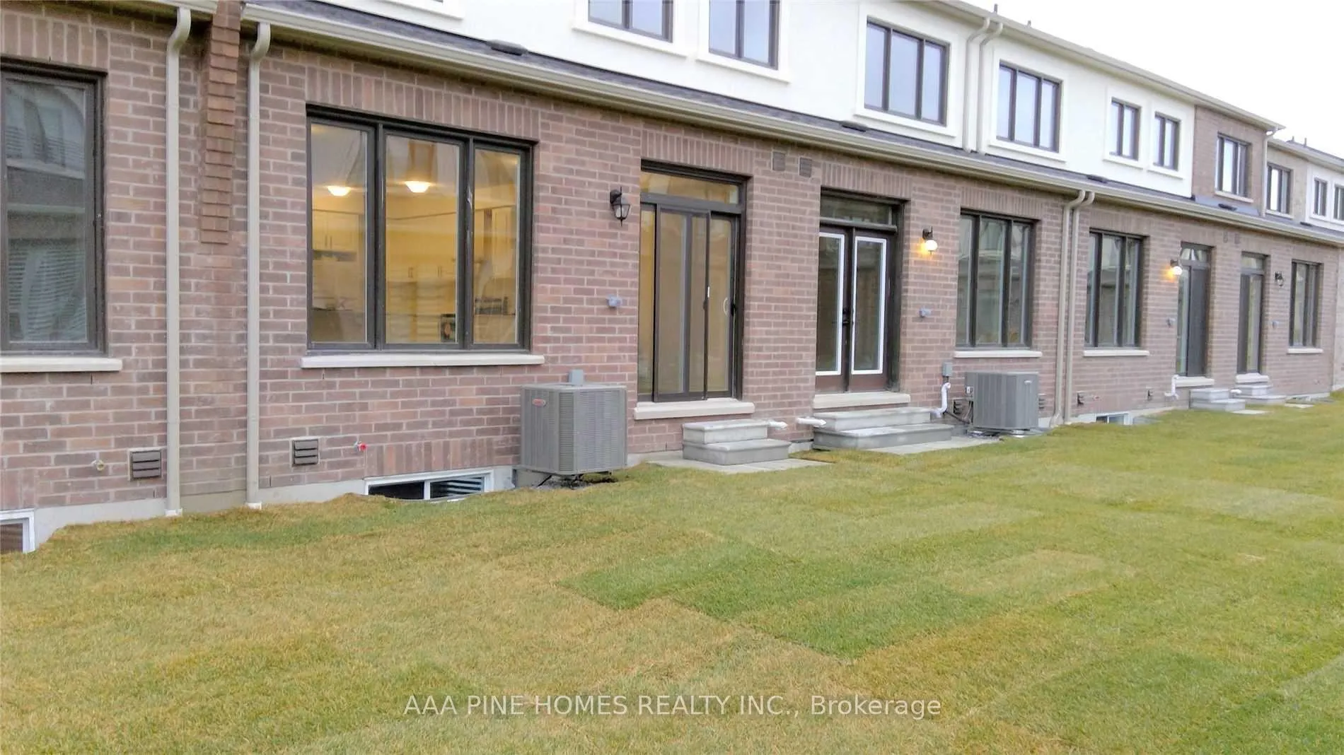 Photo 7 of 61 Laing Drive, Whitby, Rural Whitby — HOMEH