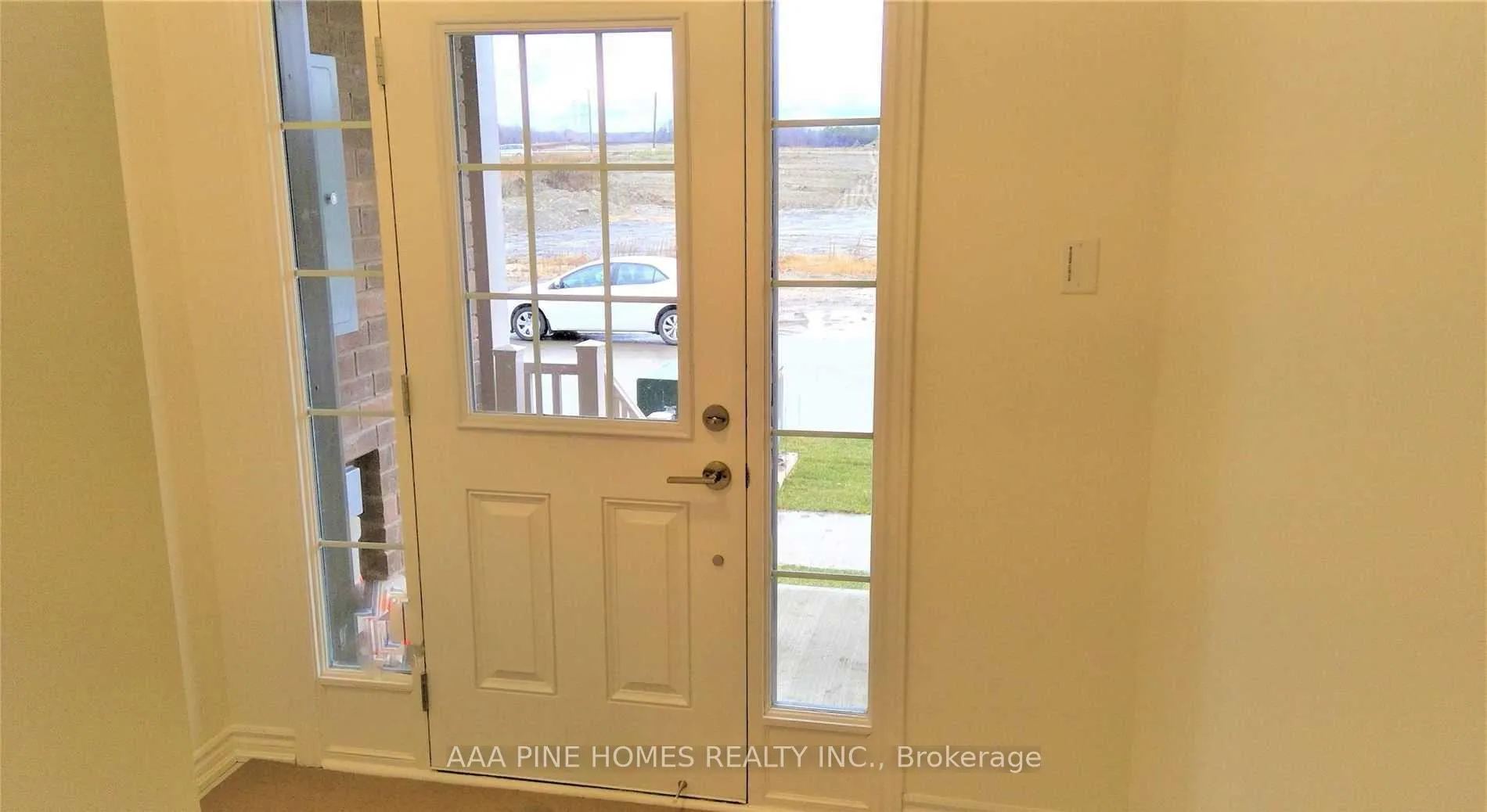 Photo 9 of 61 Laing Drive, Whitby, Rural Whitby — HOMEH