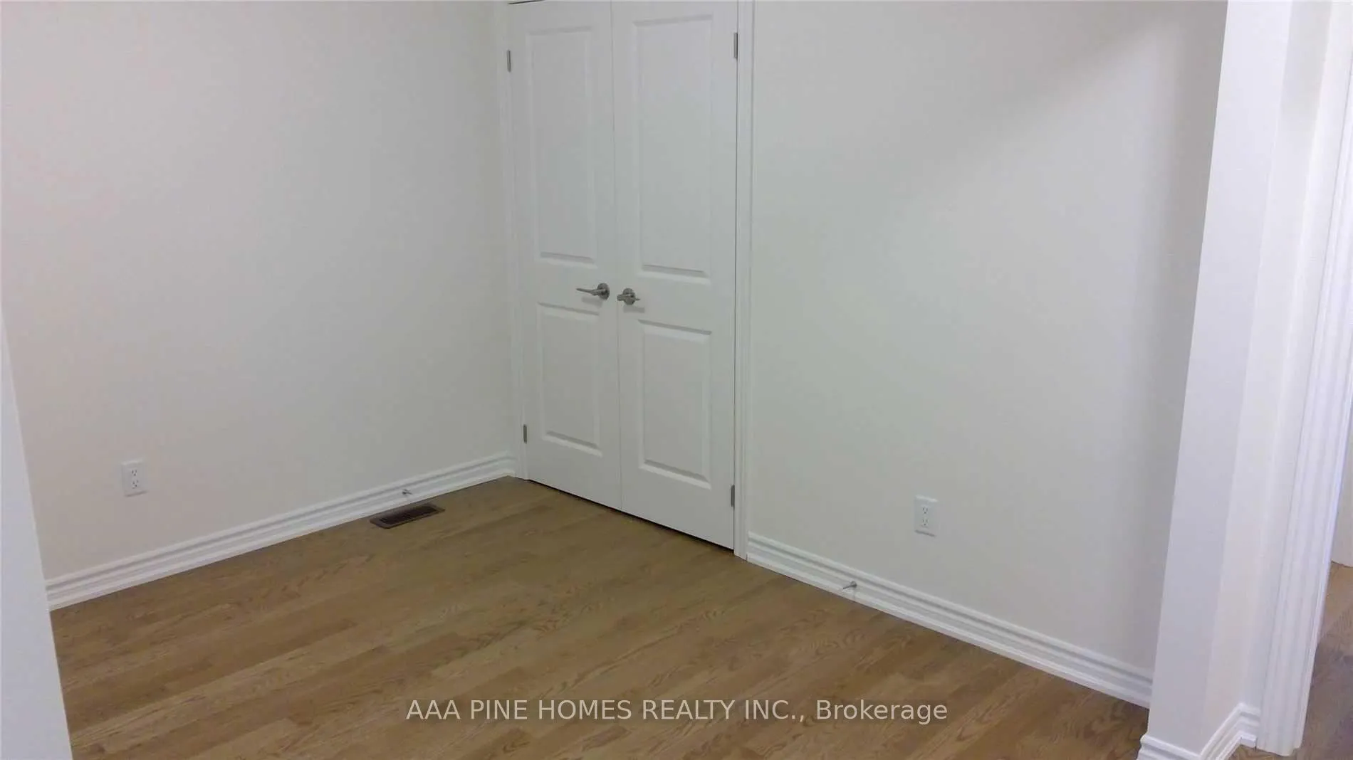 Photo 15 of 61 Laing Drive, Whitby, Rural Whitby — HOMEH