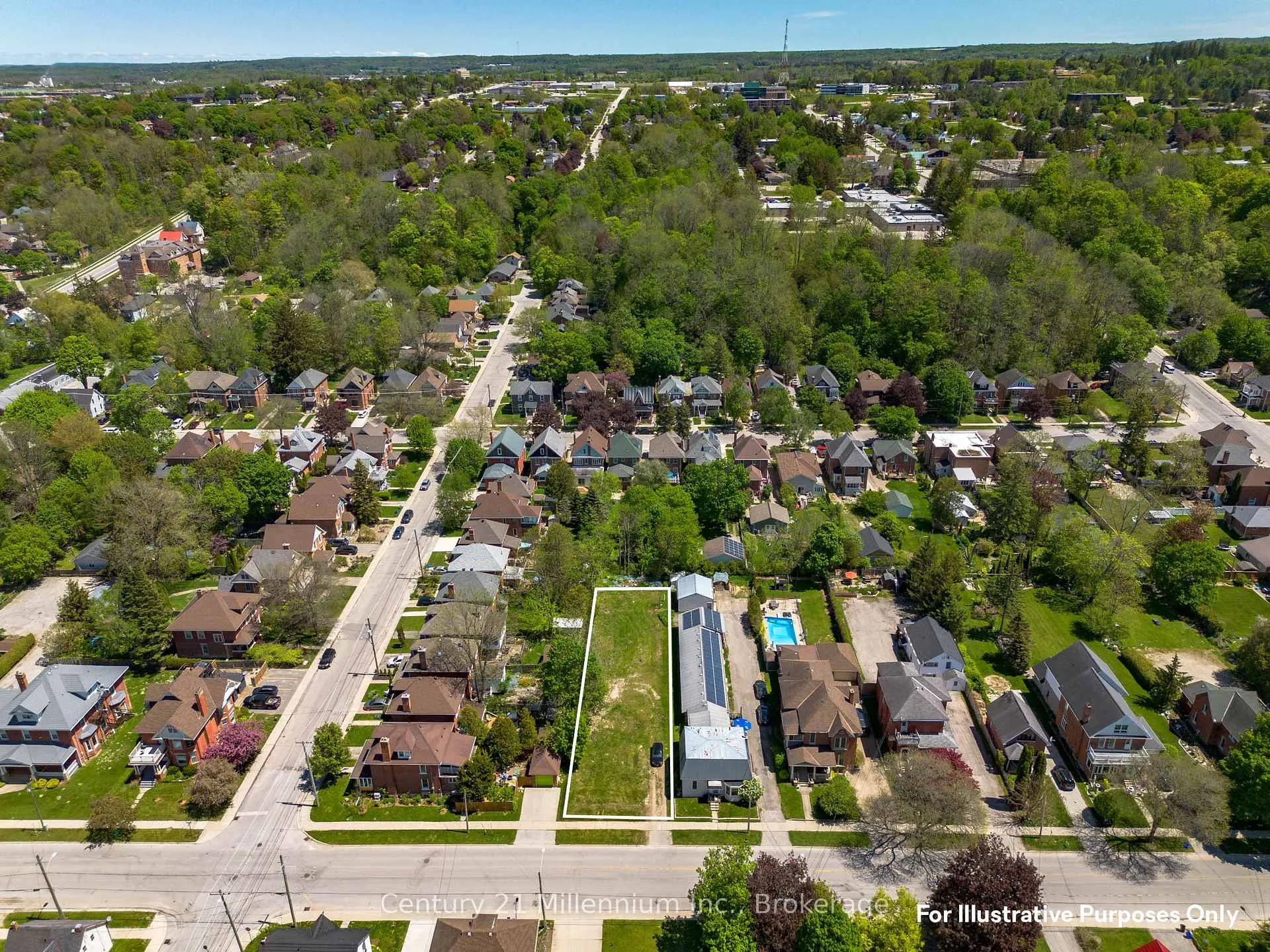 Photo 2 of 679 3RD Avenue E, Owen Sound — HOMEH