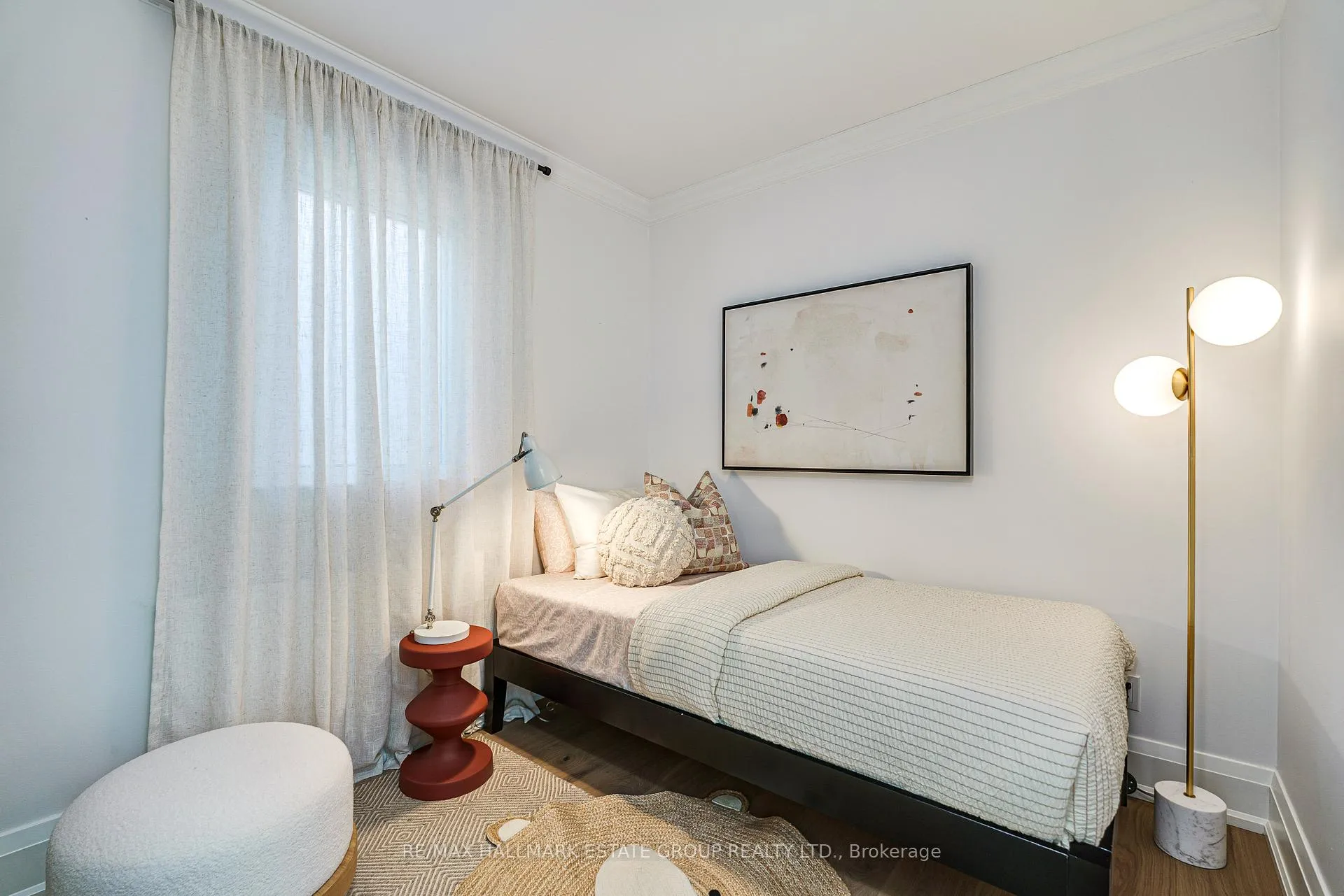 Photo 33 of 40 Courcelette Road, Scarborough, Birchcliffe-Cliffside — HOMEH