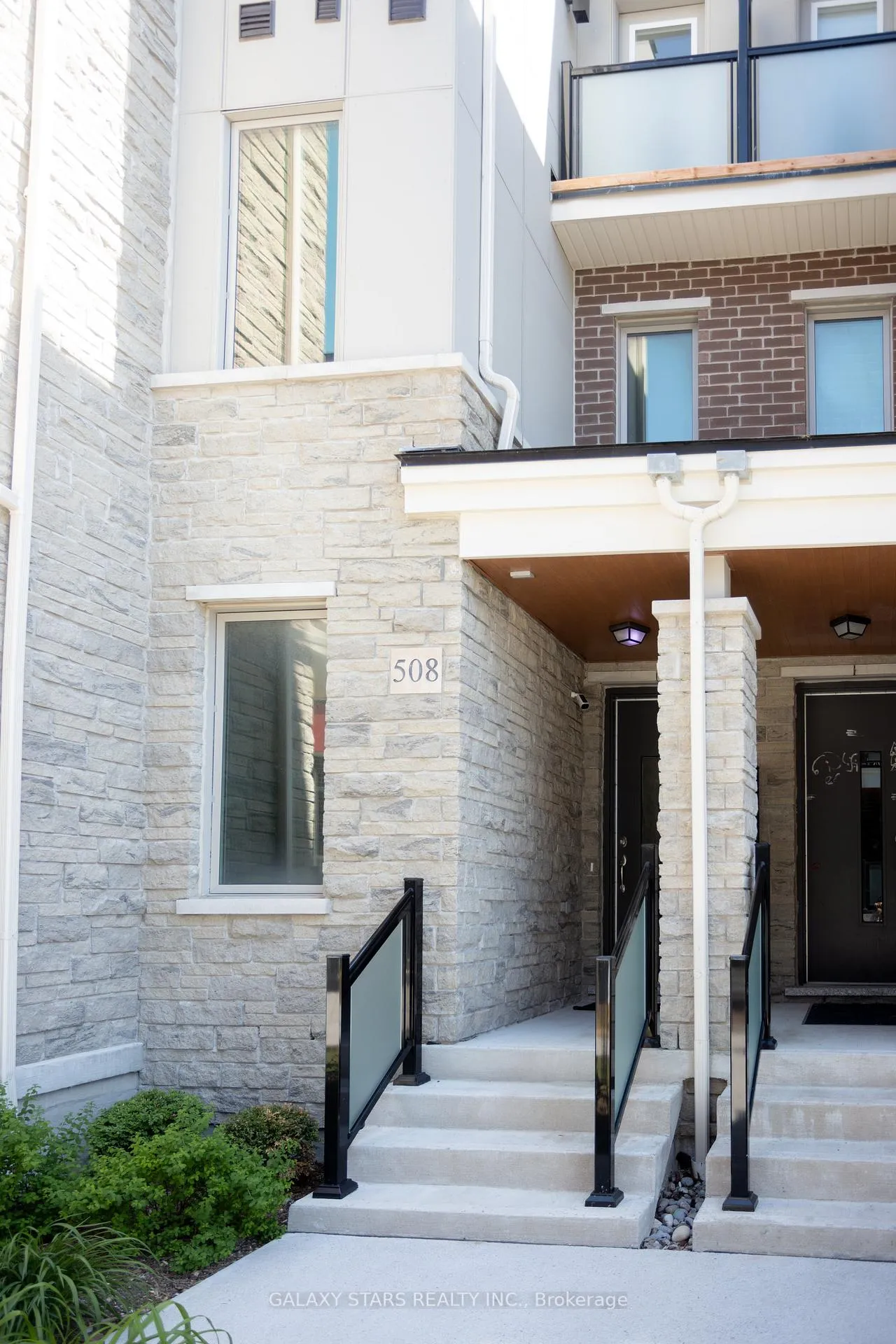 Photo 1 of Unit 508, 1034 Reflection Place, Pickering, Rural Pickering — HOMEH