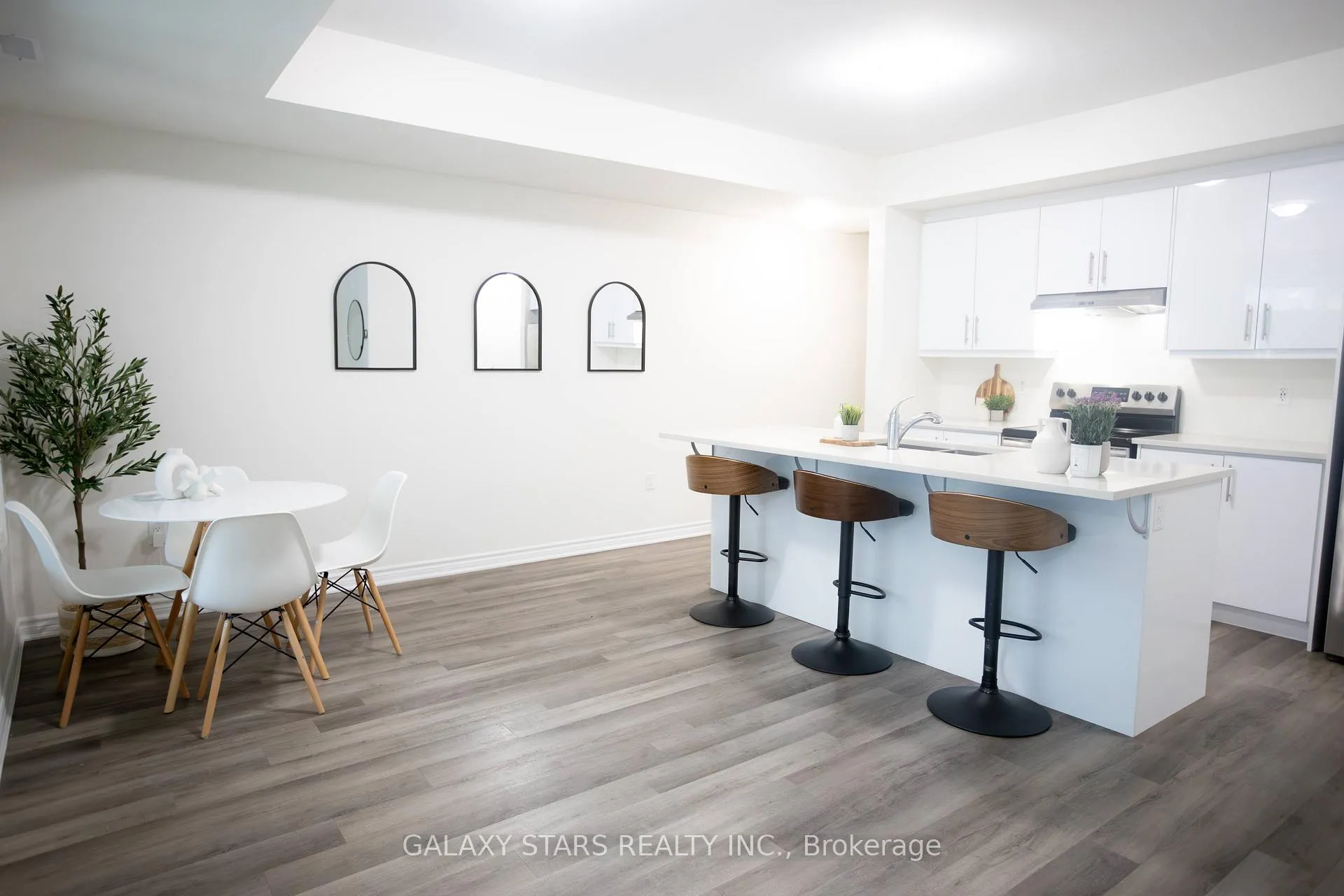Photo 5 of Unit 508, 1034 Reflection Place, Pickering, Rural Pickering — HOMEH