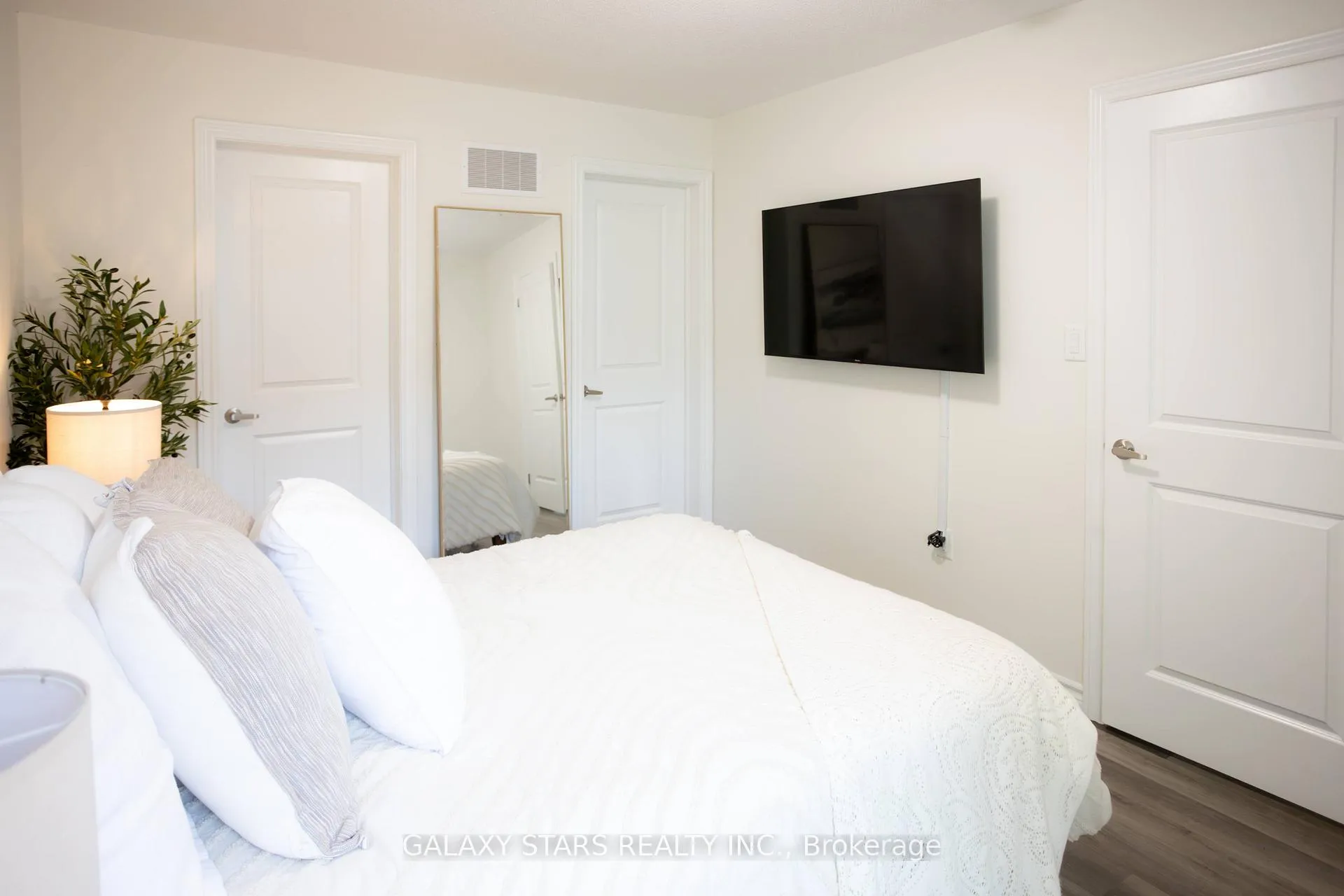 Photo 17 of Unit 508, 1034 Reflection Place, Pickering, Rural Pickering — HOMEH
