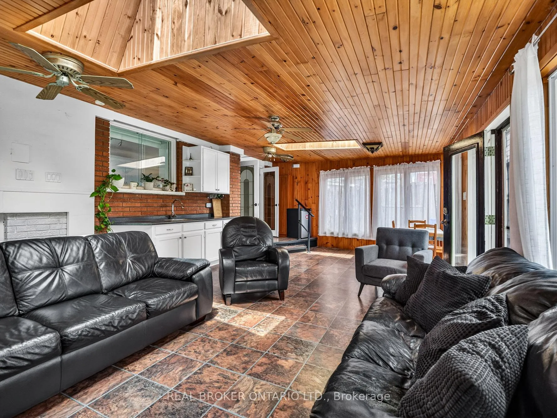 Photo 20 of 63 Harrison Avenue, Welland, Lincoln/Crowland — HOMEH