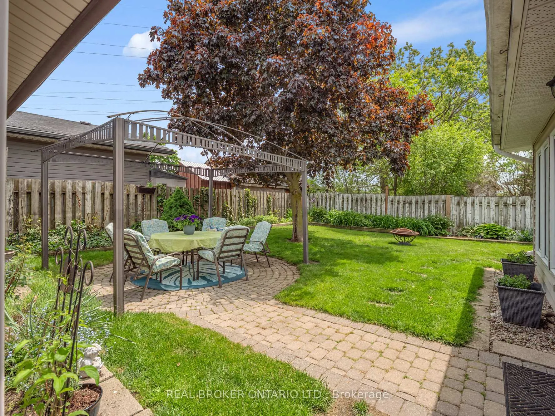 Photo 31 of 63 Harrison Avenue, Welland, Lincoln/Crowland — HOMEH