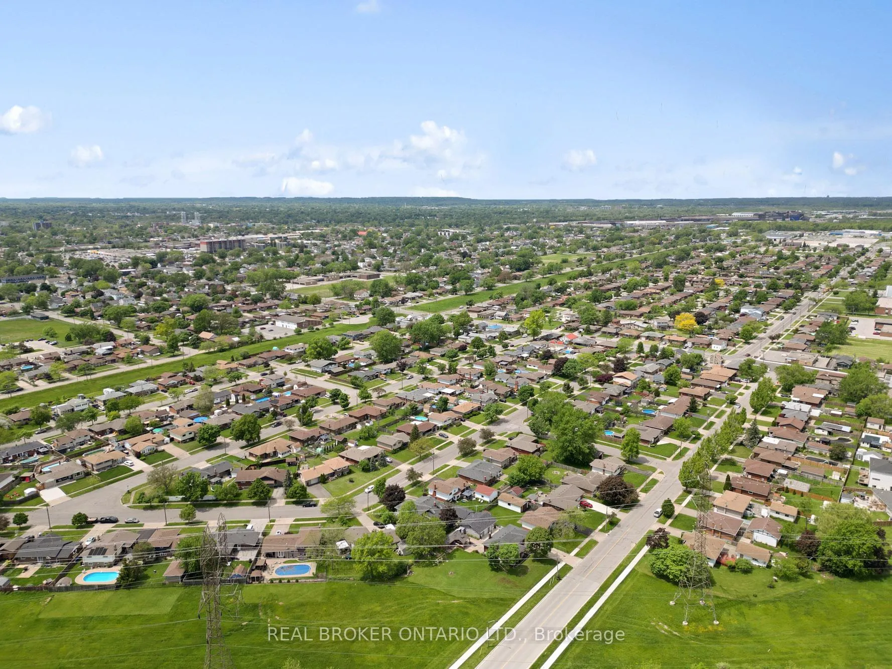 Photo 38 of 63 Harrison Avenue, Welland, Lincoln/Crowland — HOMEH