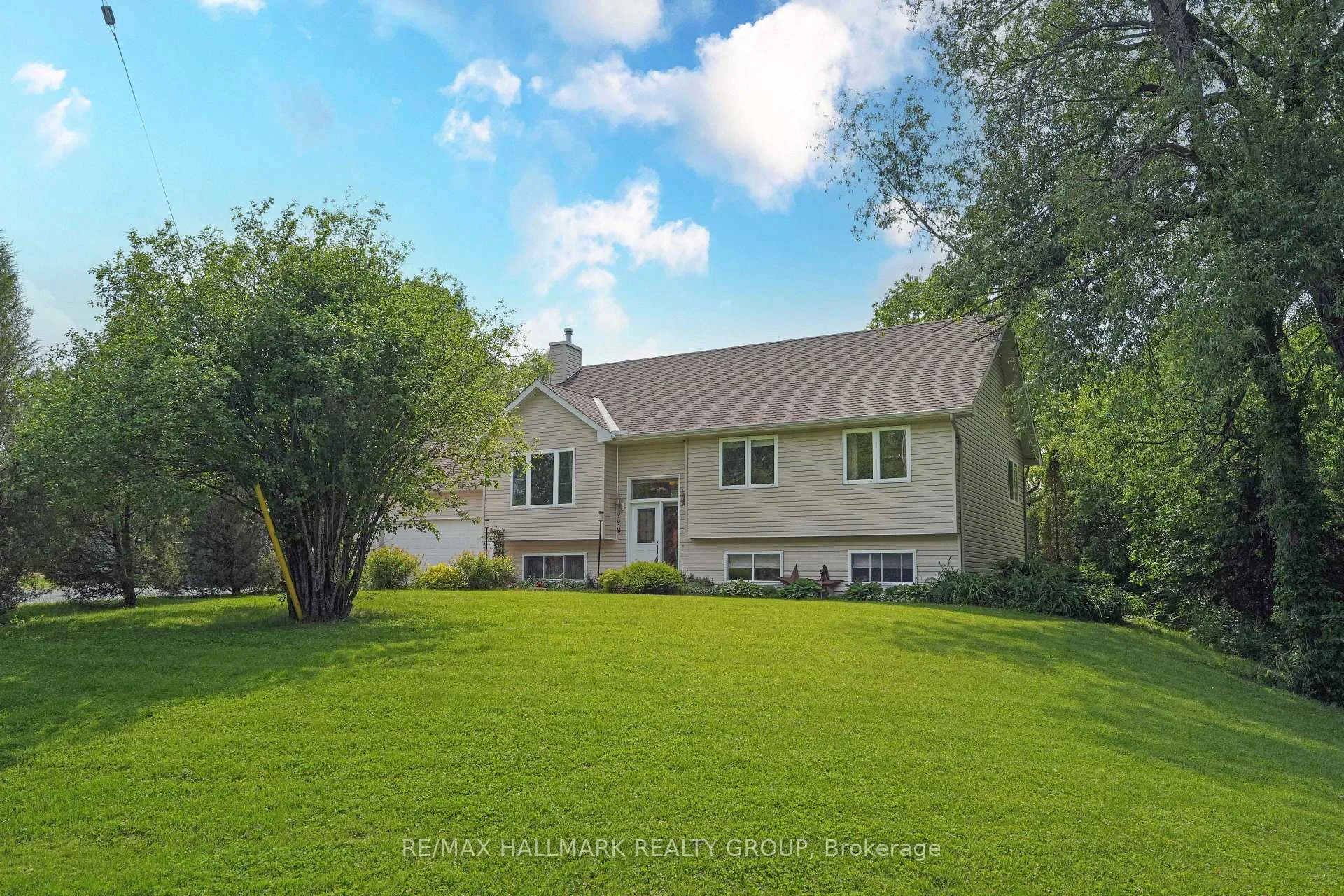 Photo 2 of 184 Old Pakenham Road, Ottawa, Fitzroy — HOMEH