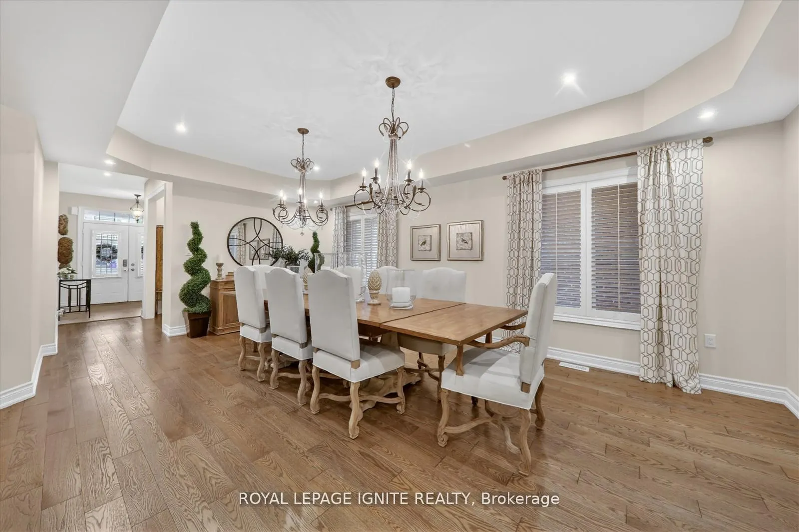 Photo 3 of 1449 Arborwood Drive, Oshawa, Taunton — HOMEH